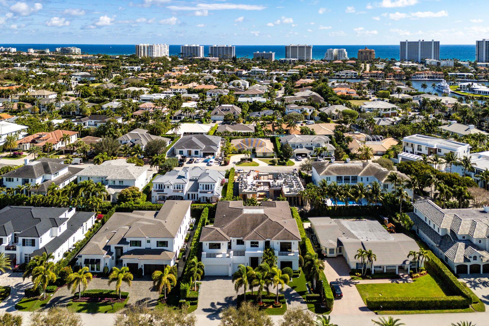 ROYAL PALM YACHT & COUNTRY CLUB - Residential