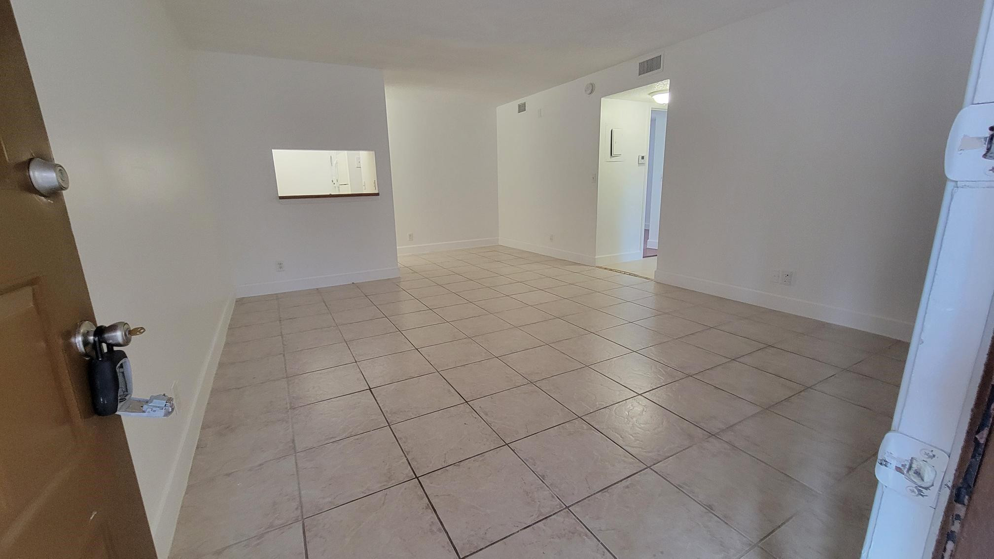 HOLIDAY VILLAGE OF CORAL SPRINGS - Residential Lease