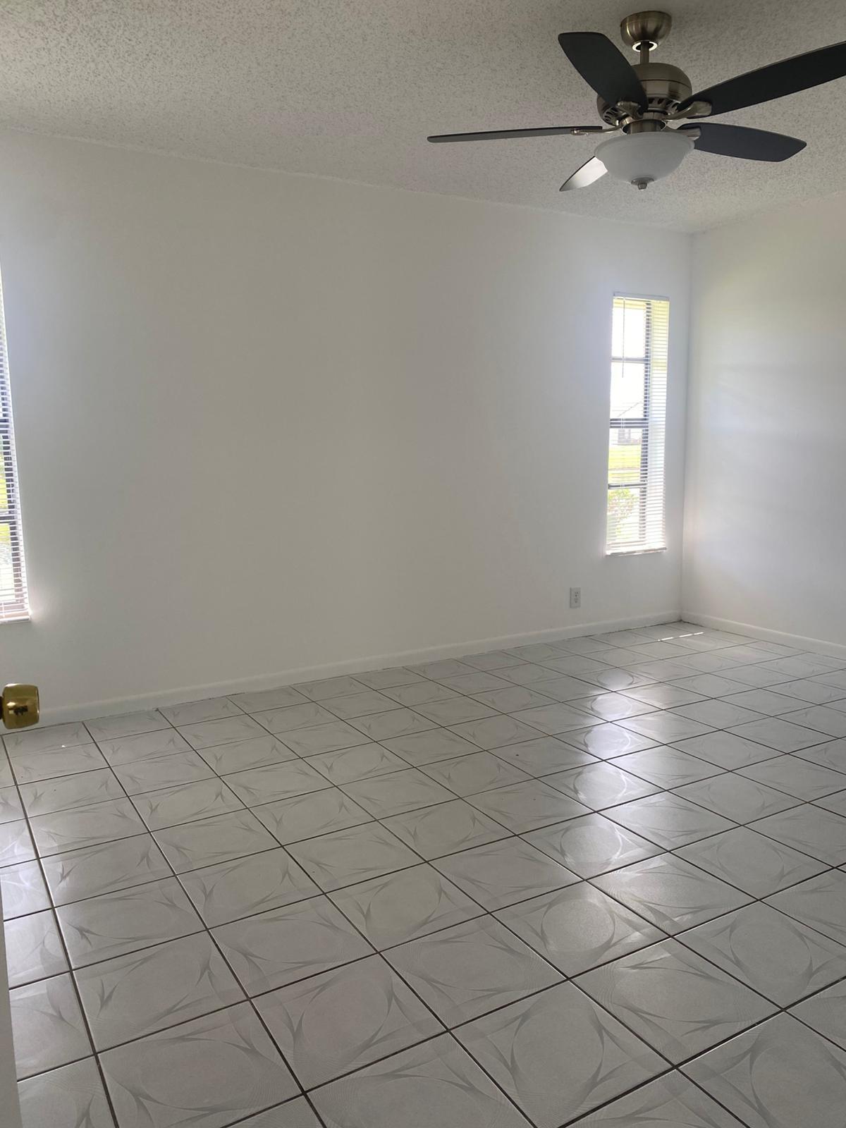 SUMMIT PINES UNIT 4 - Residential Lease