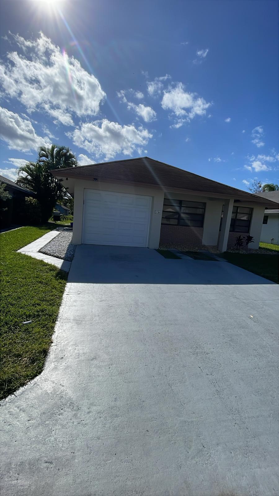 SUMMIT PINES UNIT 4 - Residential Lease