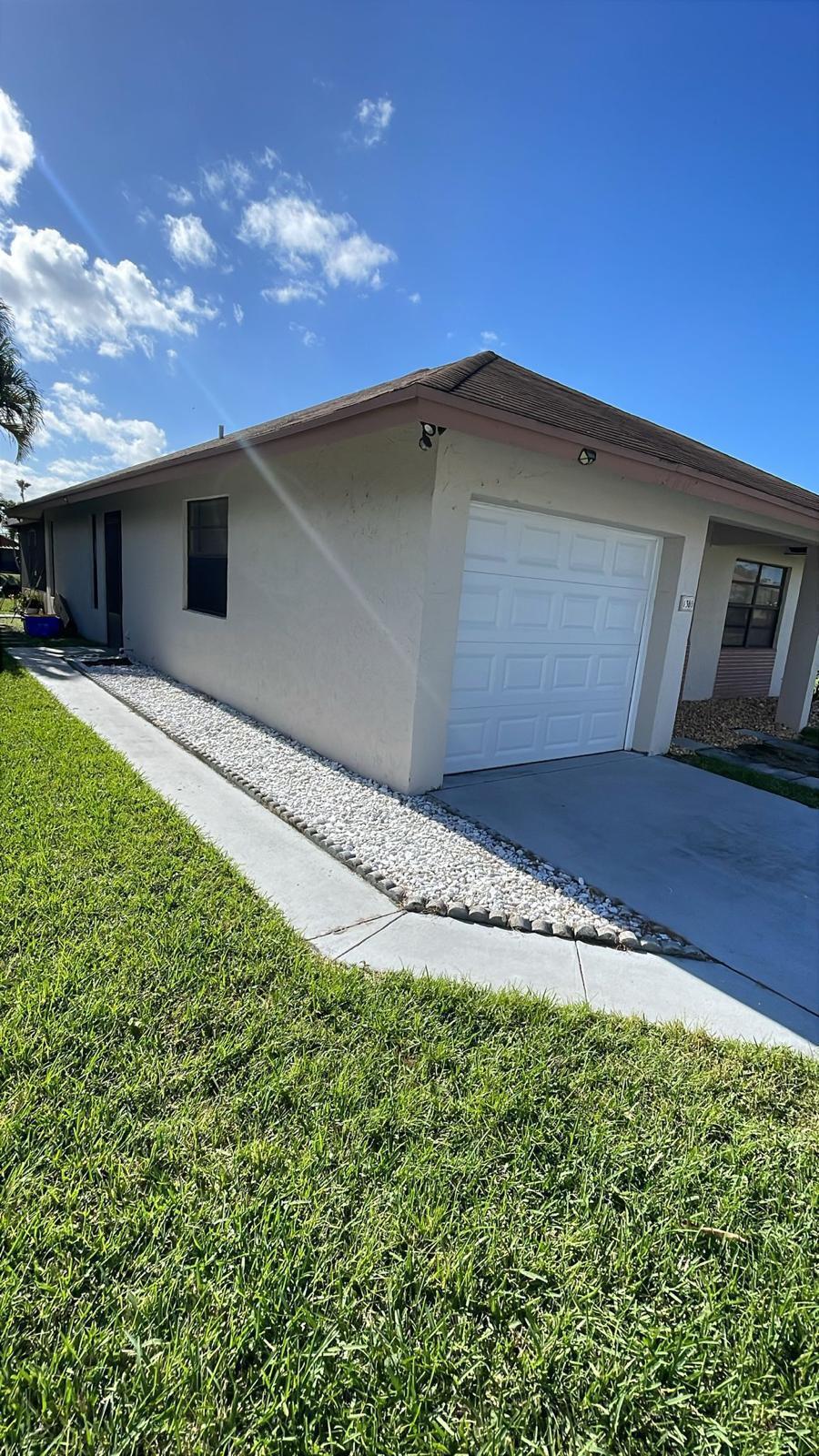 SUMMIT PINES UNIT 4 - Residential Lease