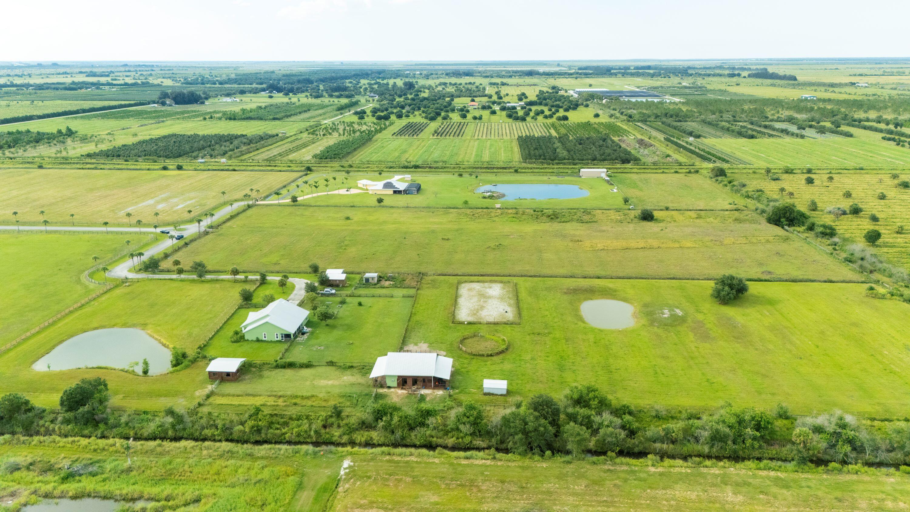 SOUTHERN STAR STABLES SUBDIVISION - Land