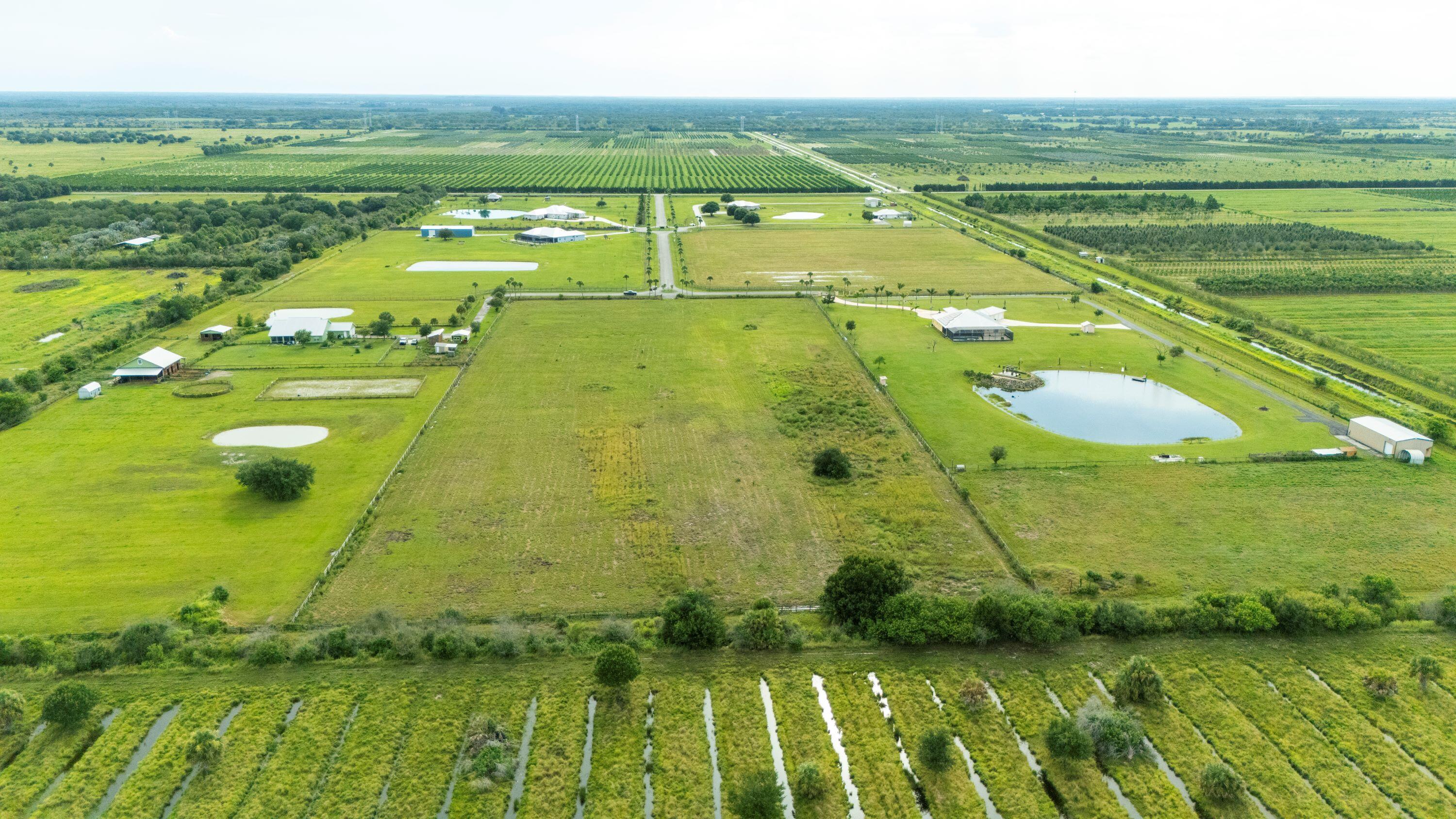 SOUTHERN STAR STABLES SUBDIVISION - Land