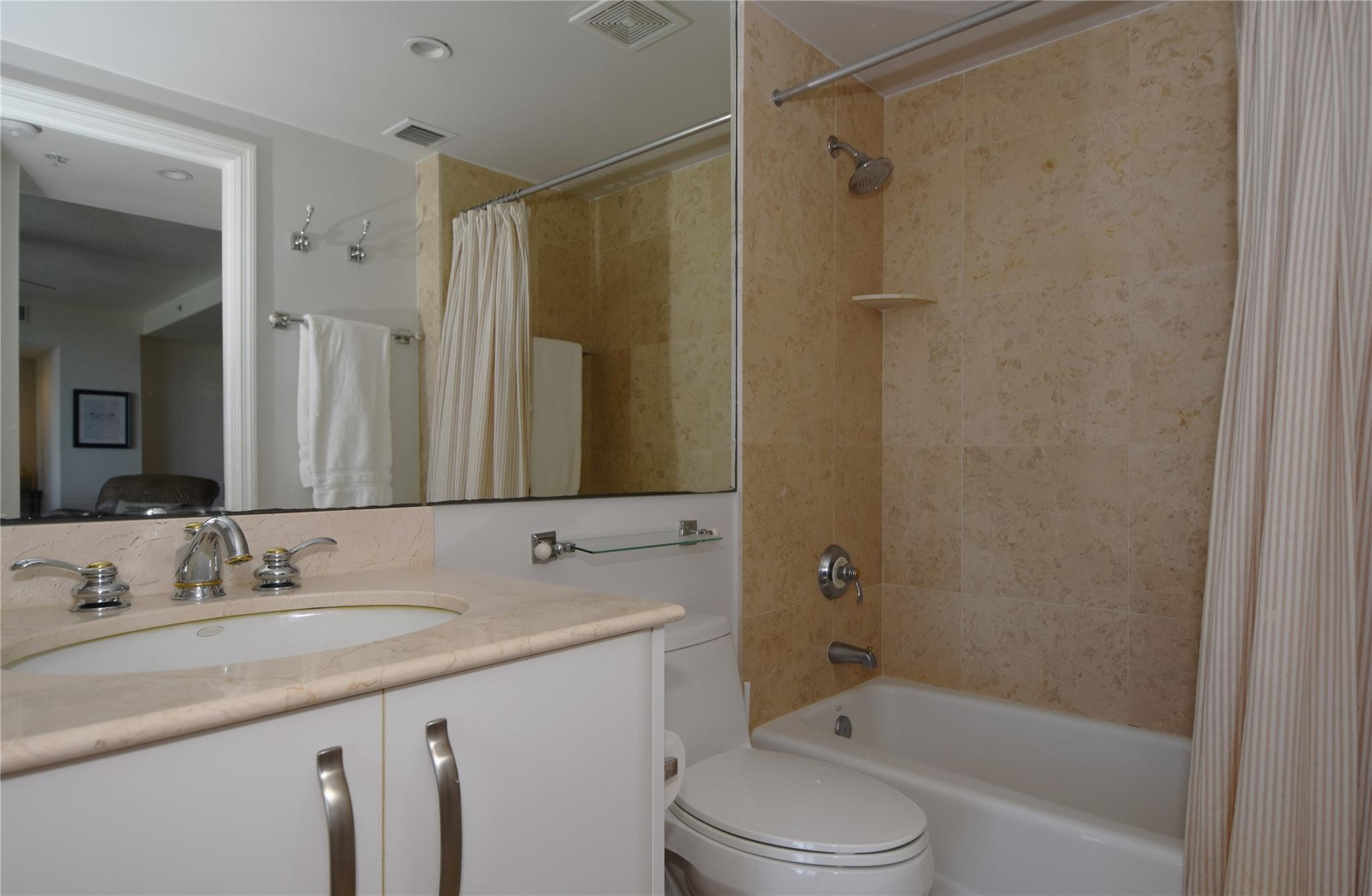 OCEAN PLAZA ON DEERFIELD BEACH - Residential Lease