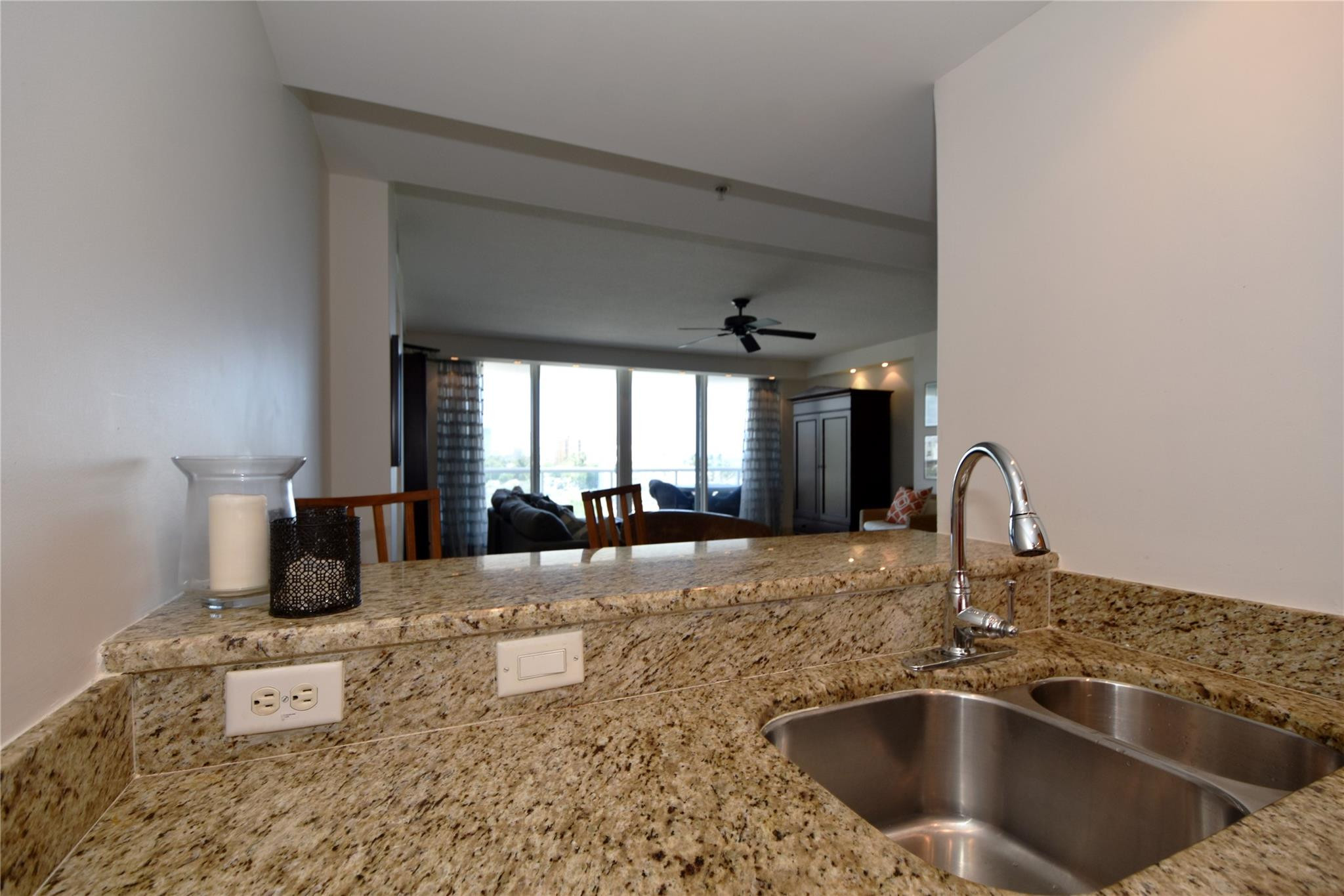 OCEAN PLAZA ON DEERFIELD BEACH - Residential Lease