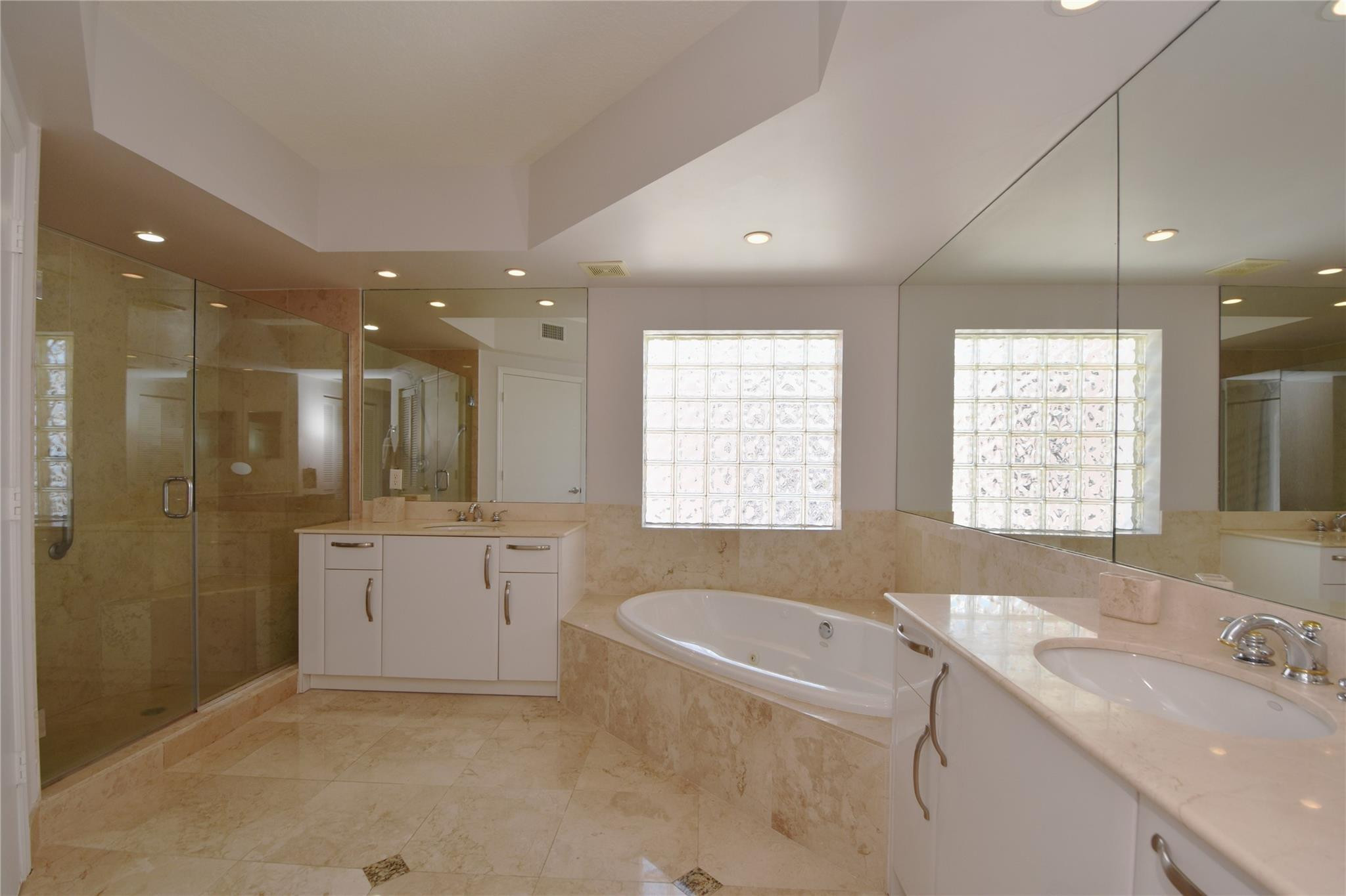 OCEAN PLAZA ON DEERFIELD BEACH - Residential Lease
