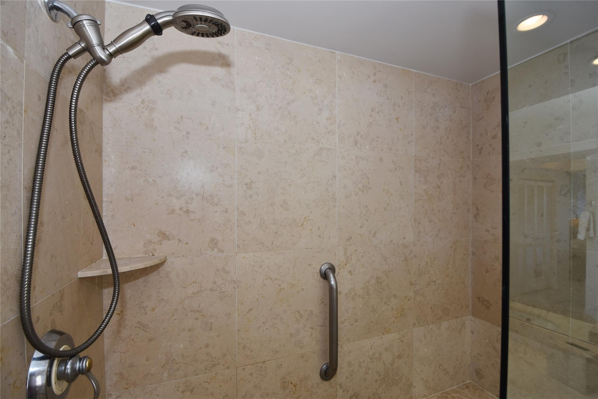 OCEAN PLAZA ON DEERFIELD BEACH - Residential Lease