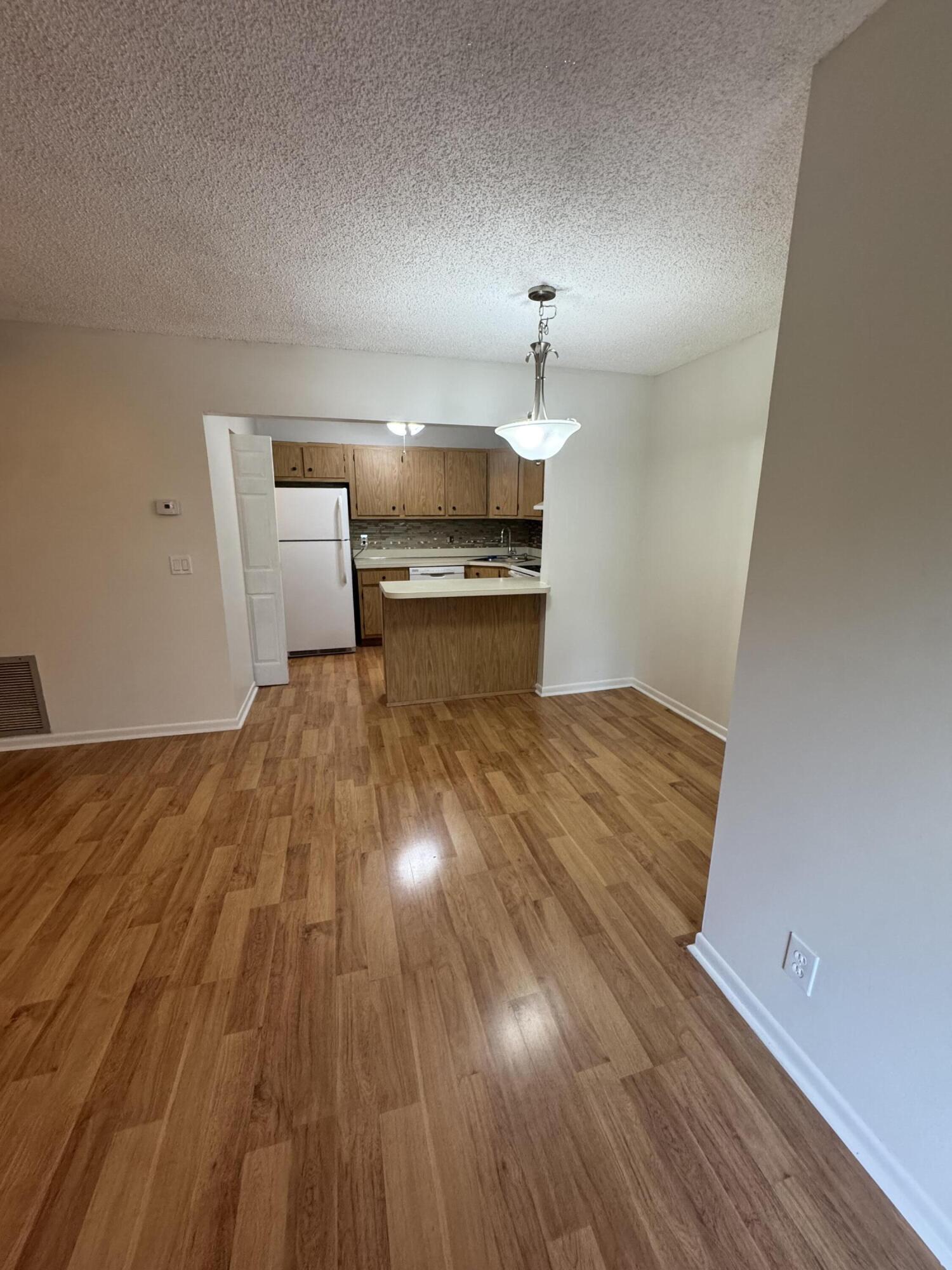 PINE RIDGE SOUTH IV CONDO - Residential