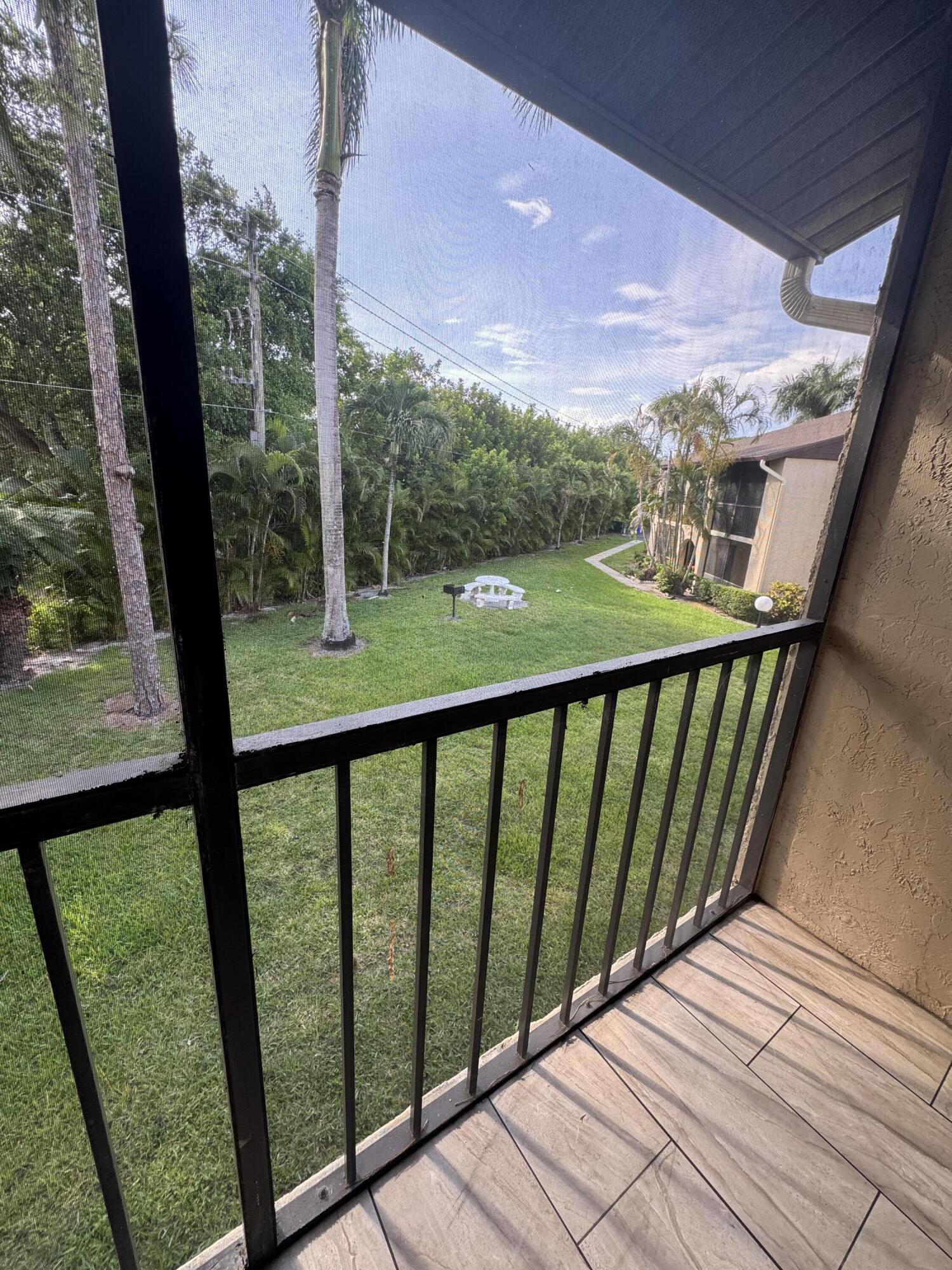 PINE RIDGE SOUTH IV CONDO - Residential