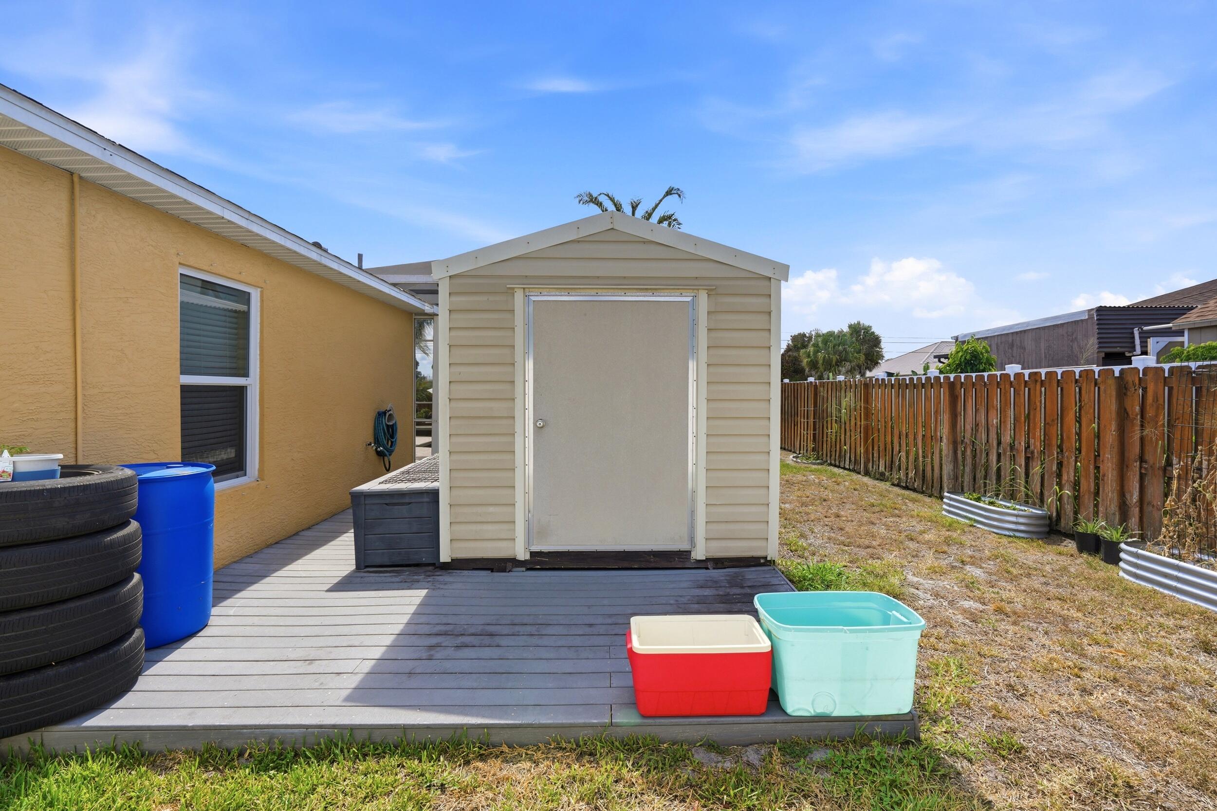 PORT ST LUCIE SECTION 17 - Residential
