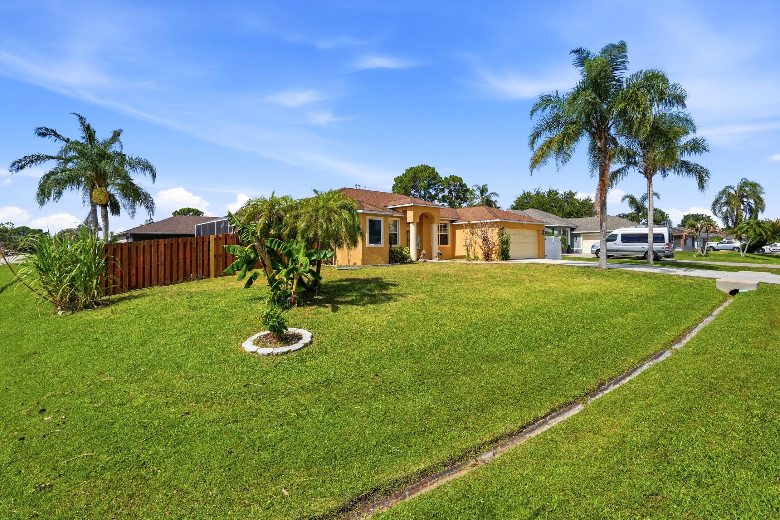 PORT ST LUCIE SECTION 17 - Residential