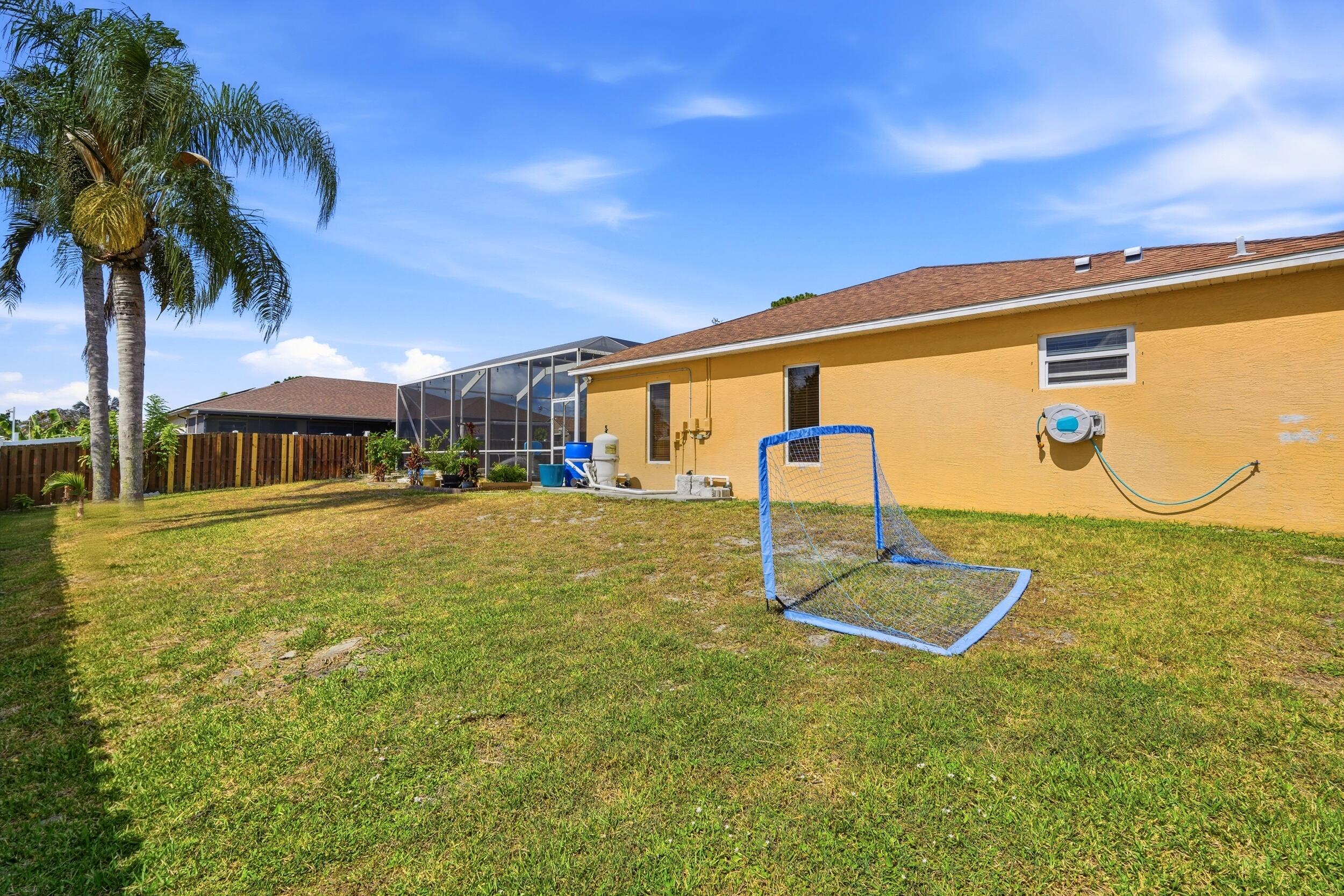 PORT ST LUCIE SECTION 17 - Residential