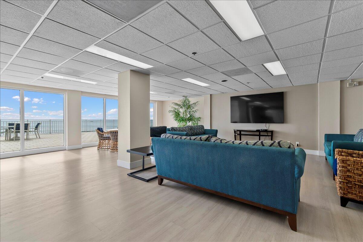 45 OCEAN CONDO - Residential