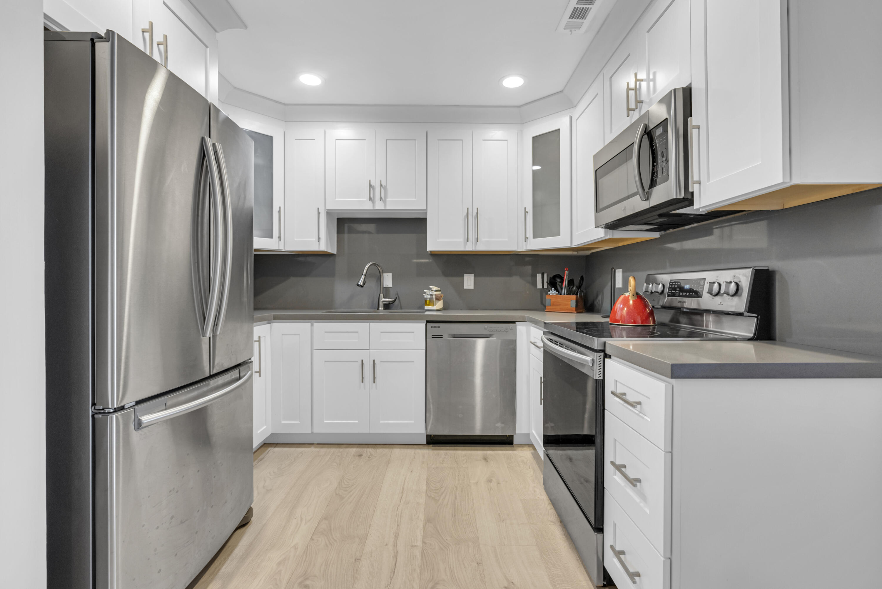 BAY COLONY CLUB CONDO - Residential