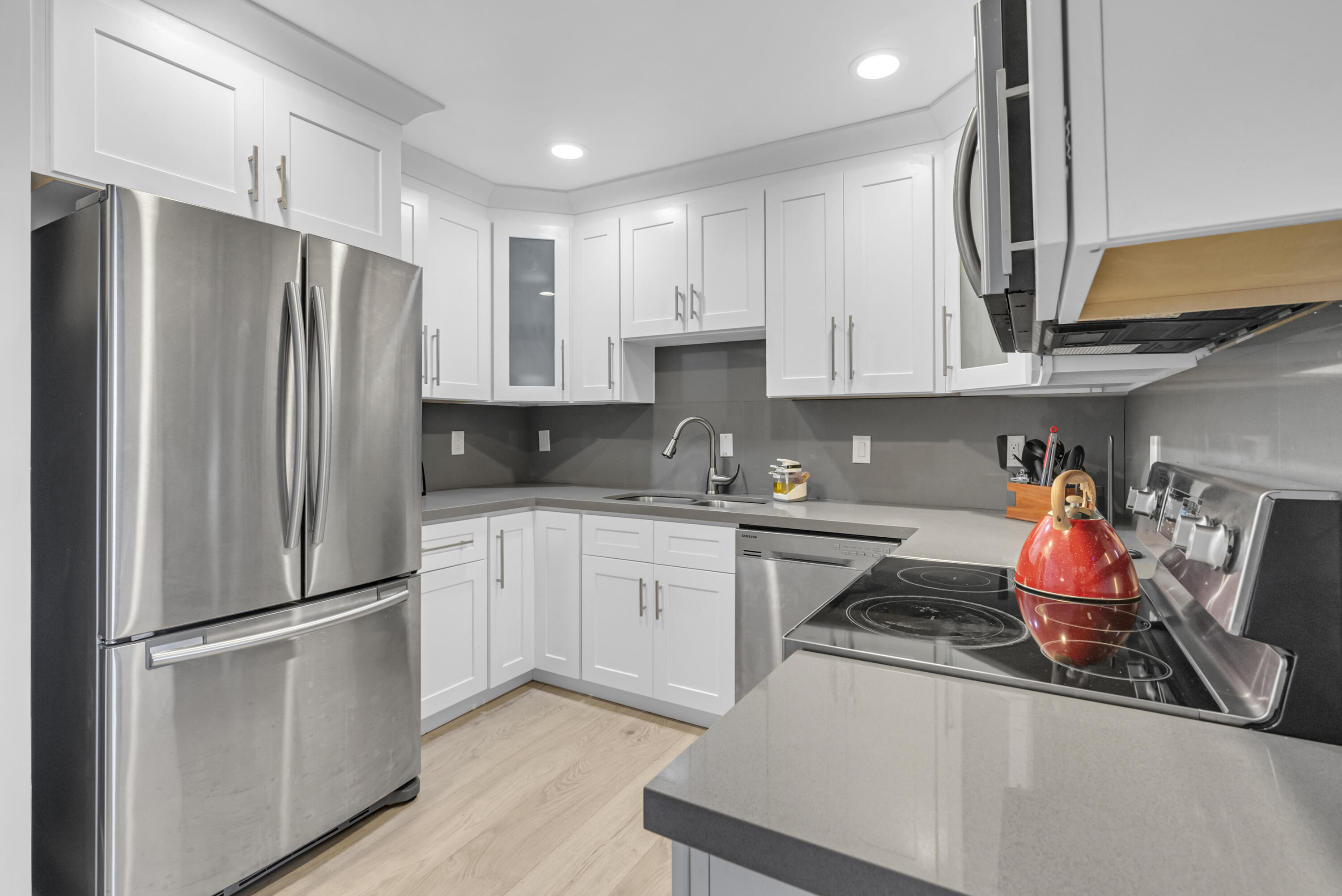 BAY COLONY CLUB CONDO - Residential