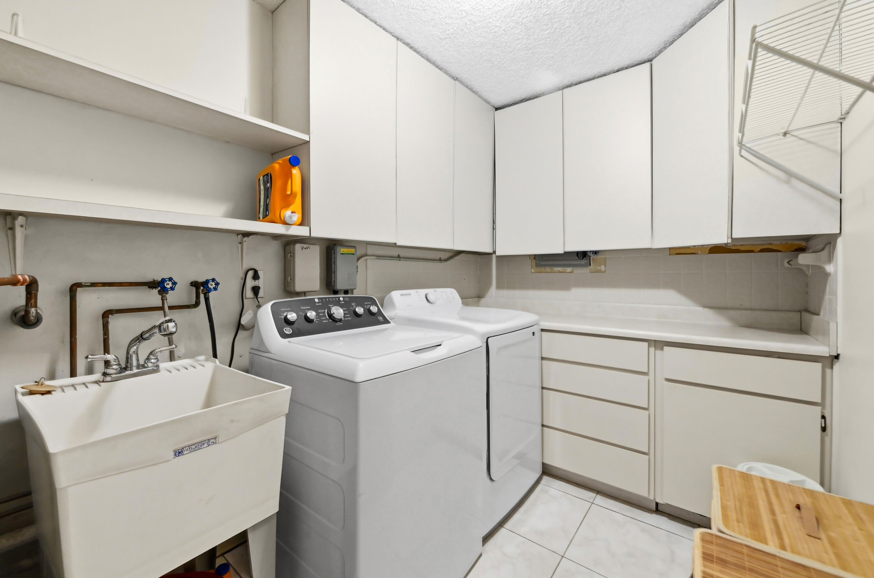 CONCEPT HOMES - Residential
