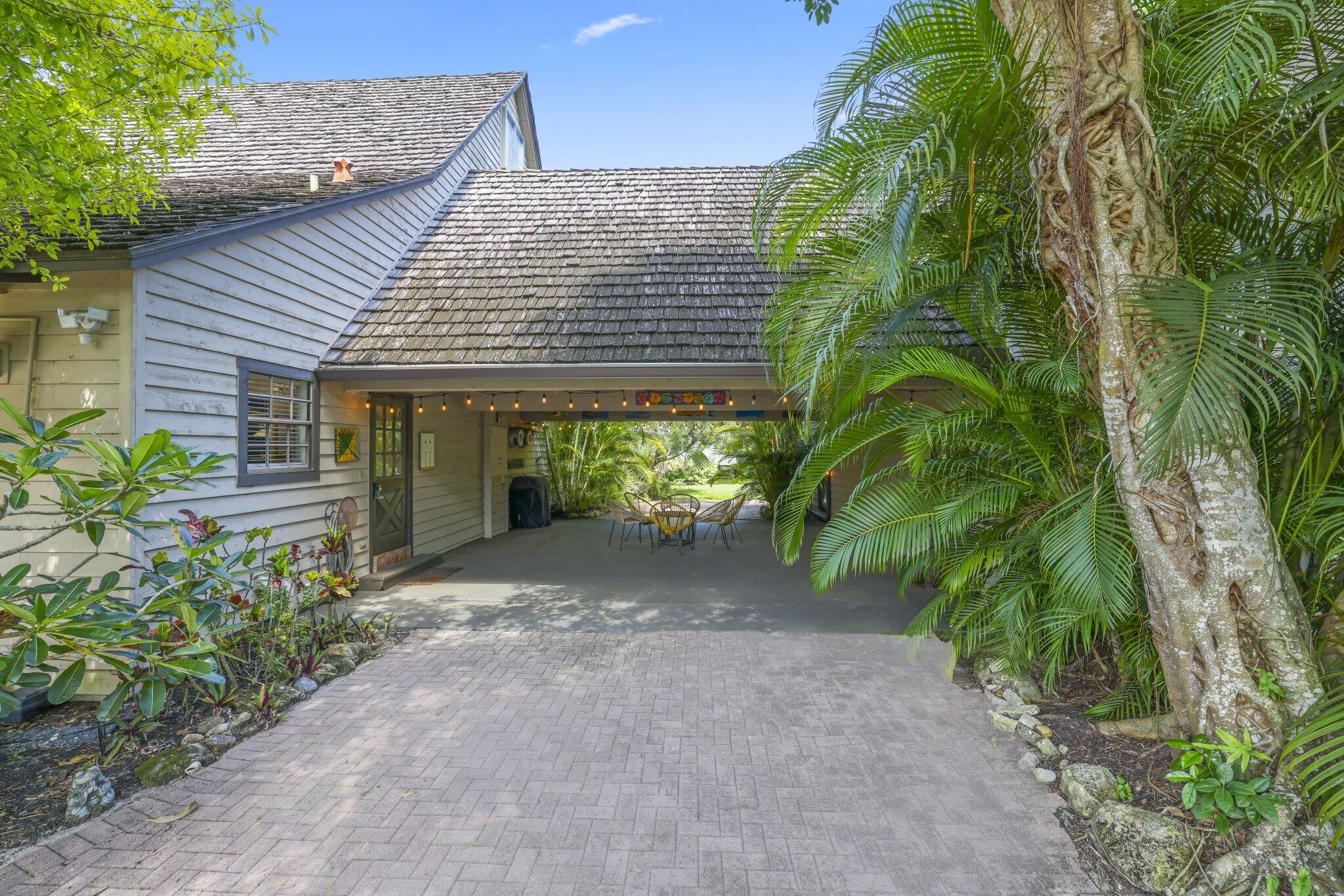 PALM BEACH LITTLE RANCHES 2 - Residential