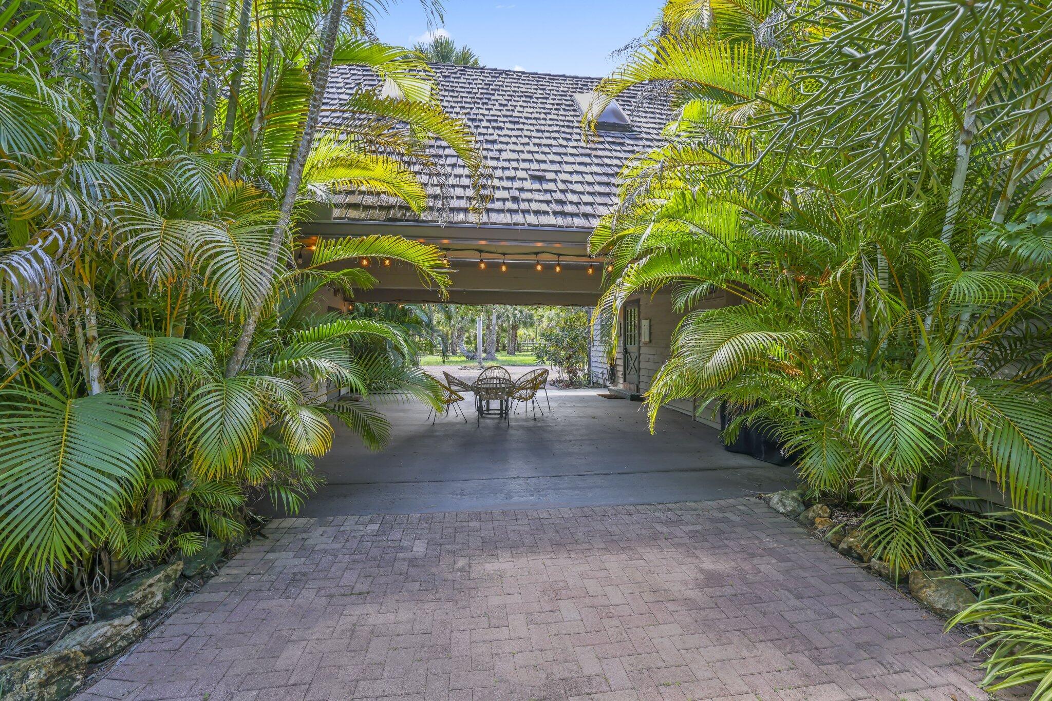PALM BEACH LITTLE RANCHES 2 - Residential