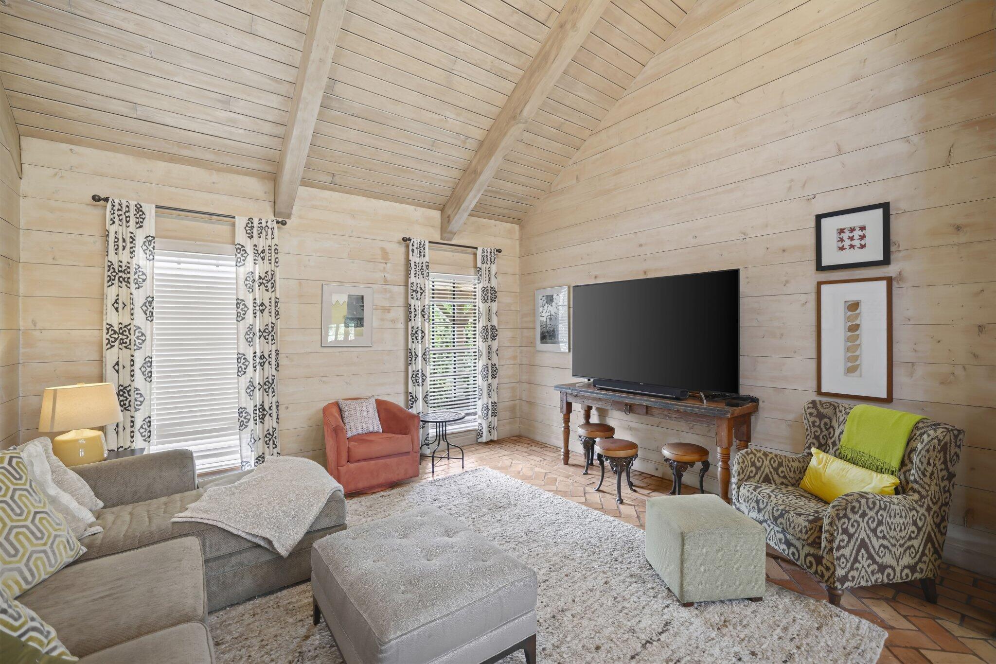 PALM BEACH LITTLE RANCHES 2 - Residential
