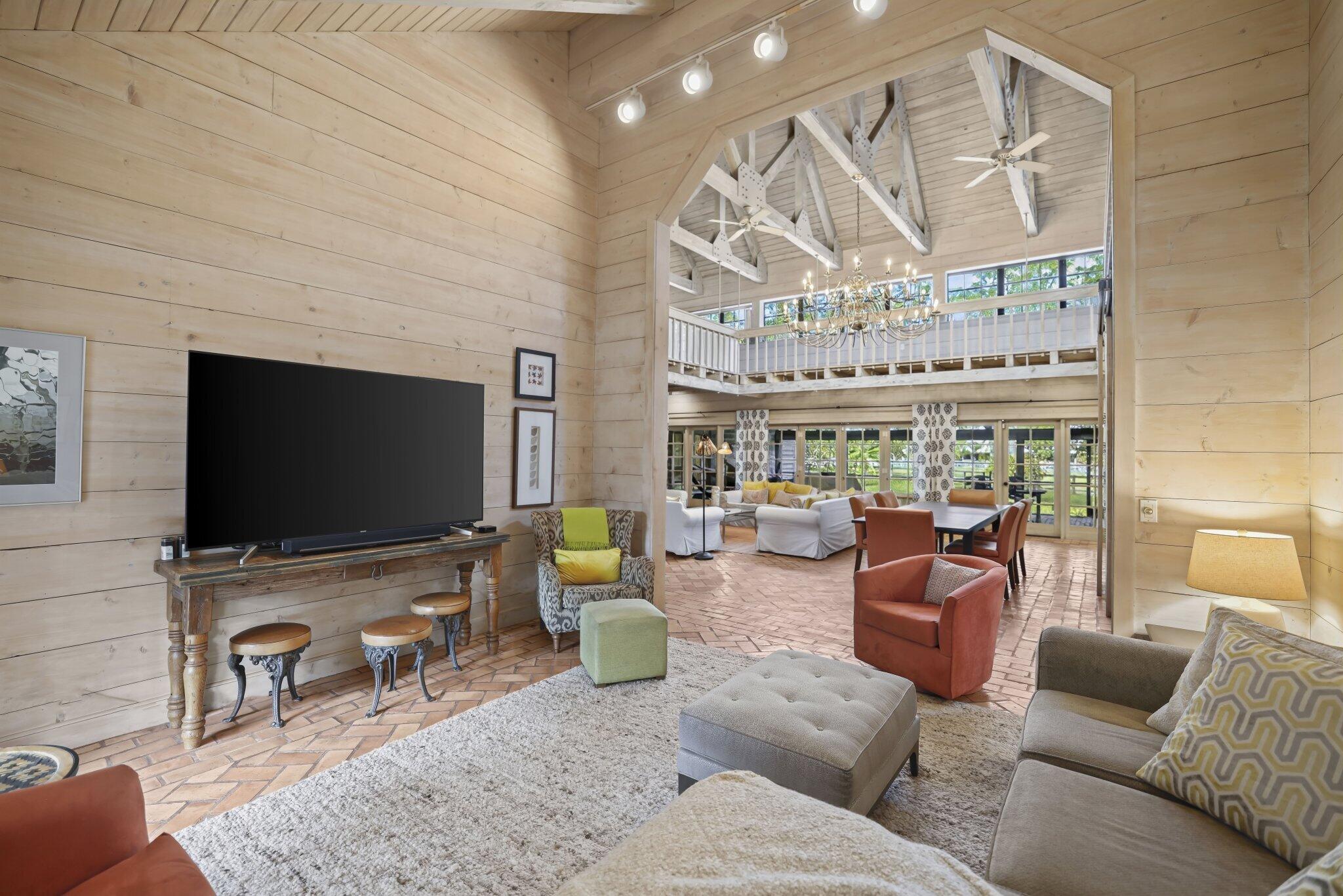 PALM BEACH LITTLE RANCHES 2 - Residential