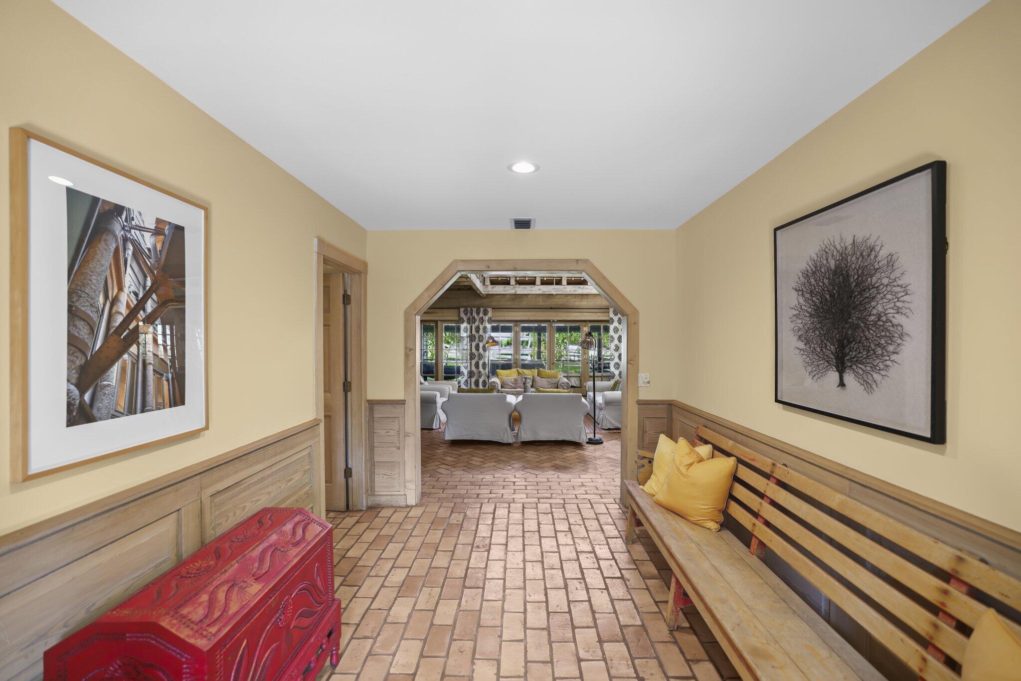 PALM BEACH LITTLE RANCHES 2 - Residential