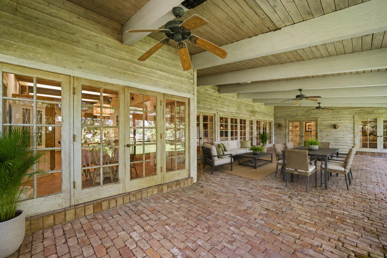 PALM BEACH LITTLE RANCHES 2 - Residential