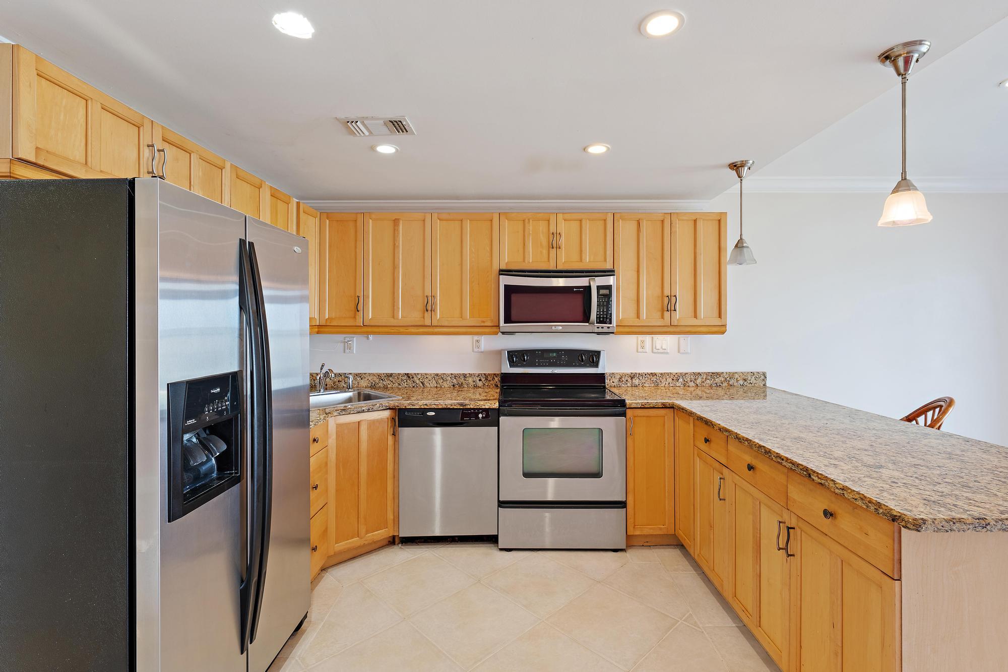WILSHIRE EAST CONDOS - Residential
