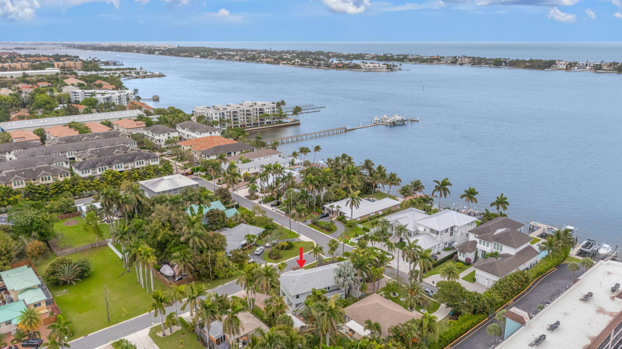 LAKESIDE GARDENS - Residential