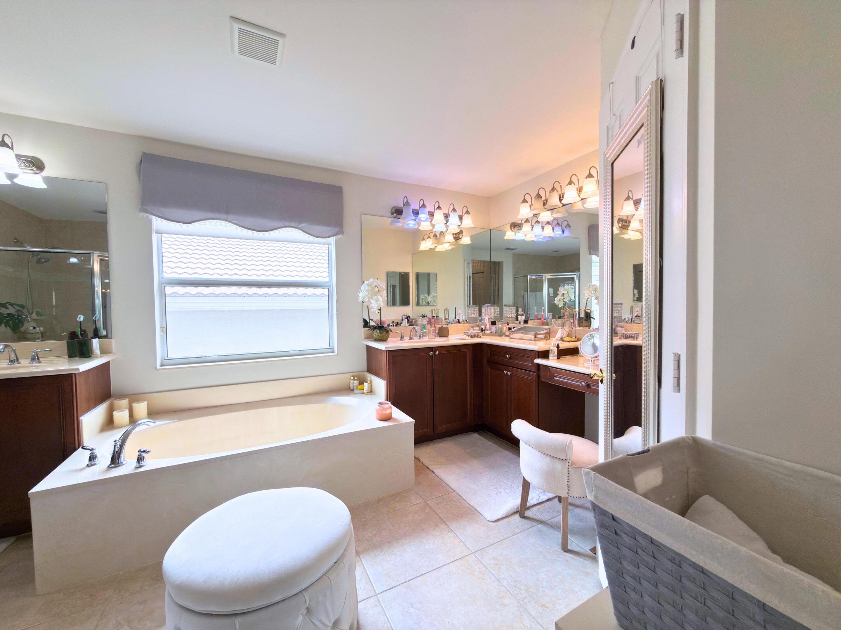 CANYON SPRINGS - Residential