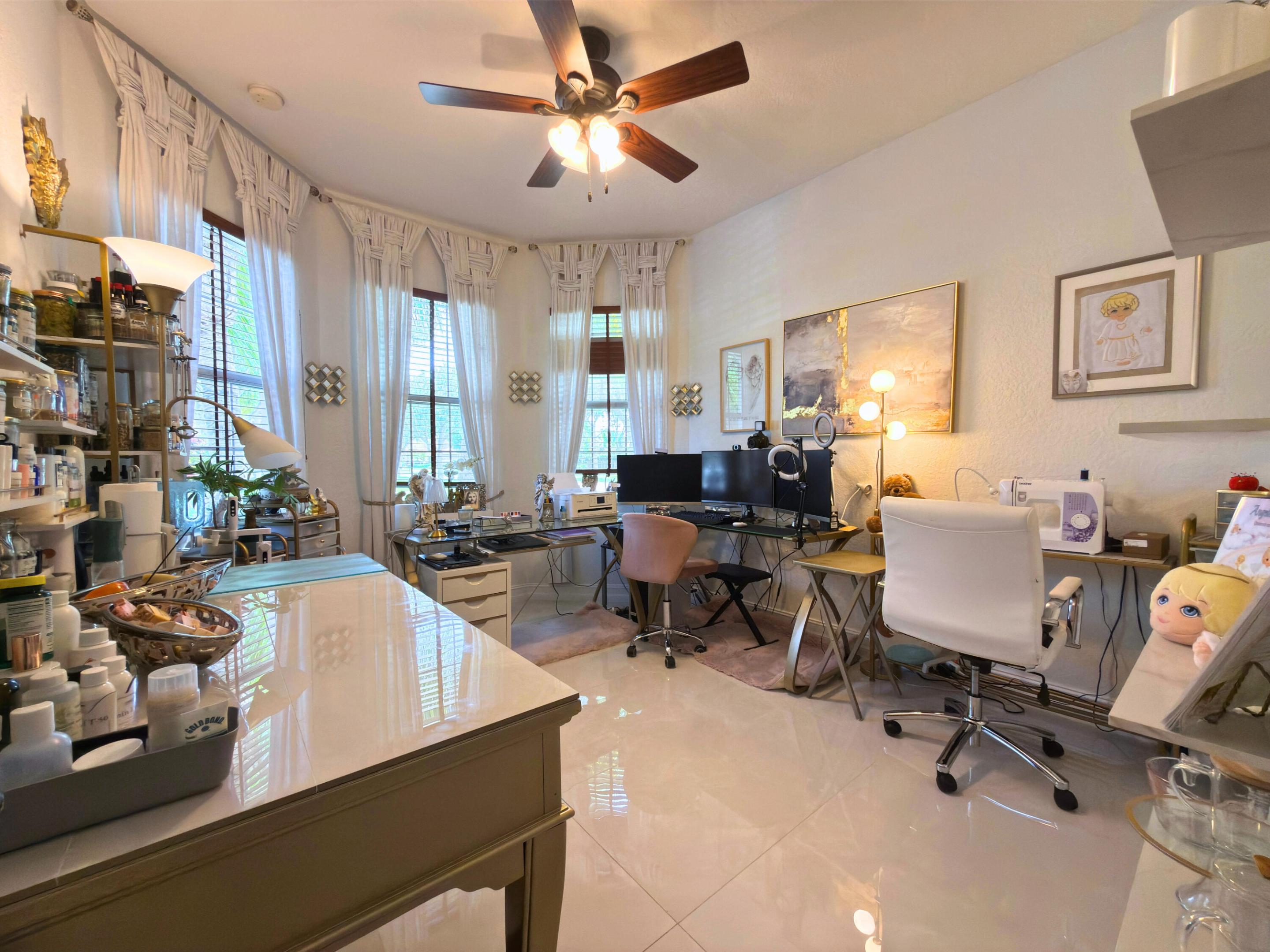 CANYON SPRINGS - Residential