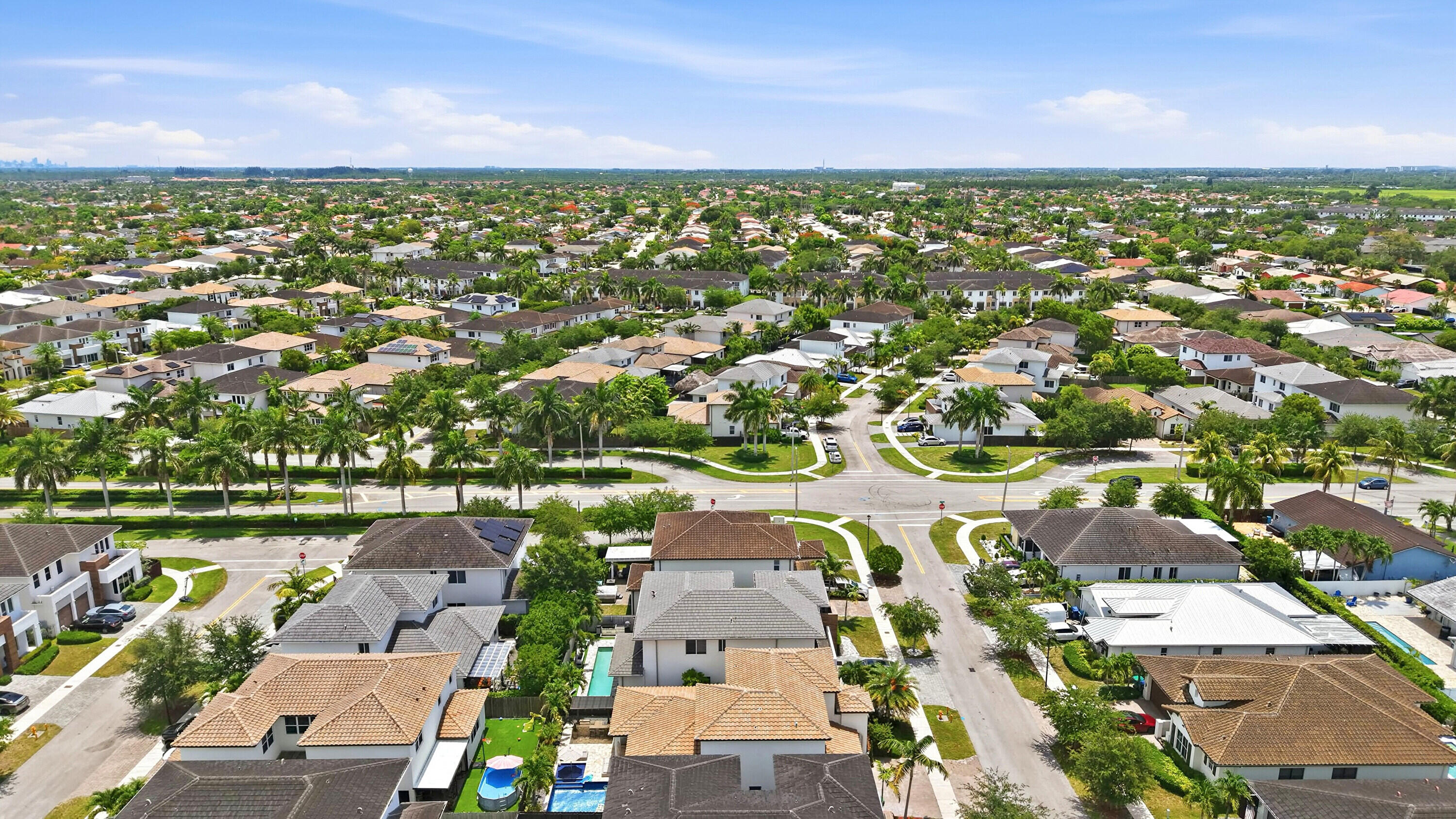 VENETIAN PARC - Residential