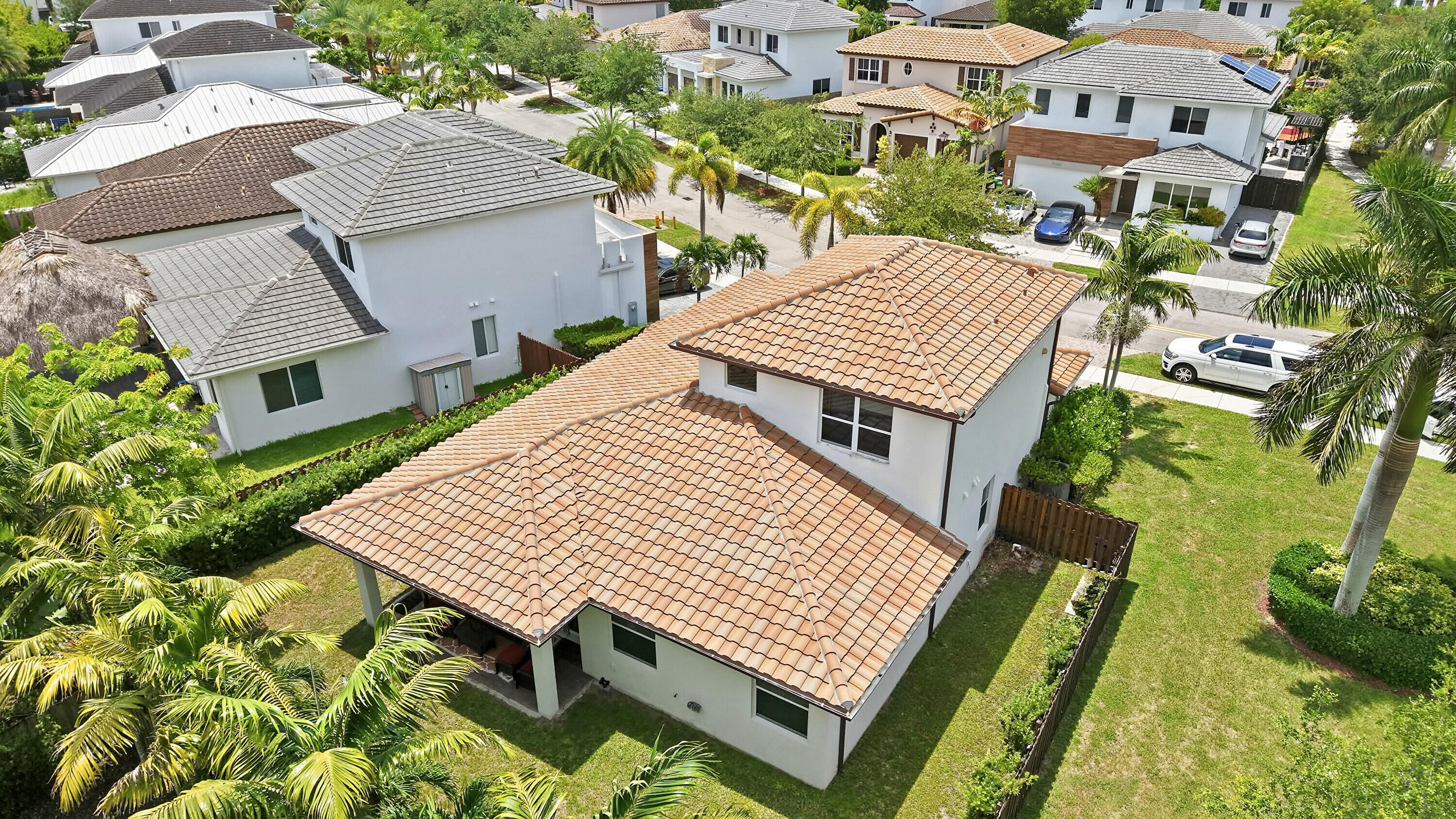 VENETIAN PARC - Residential