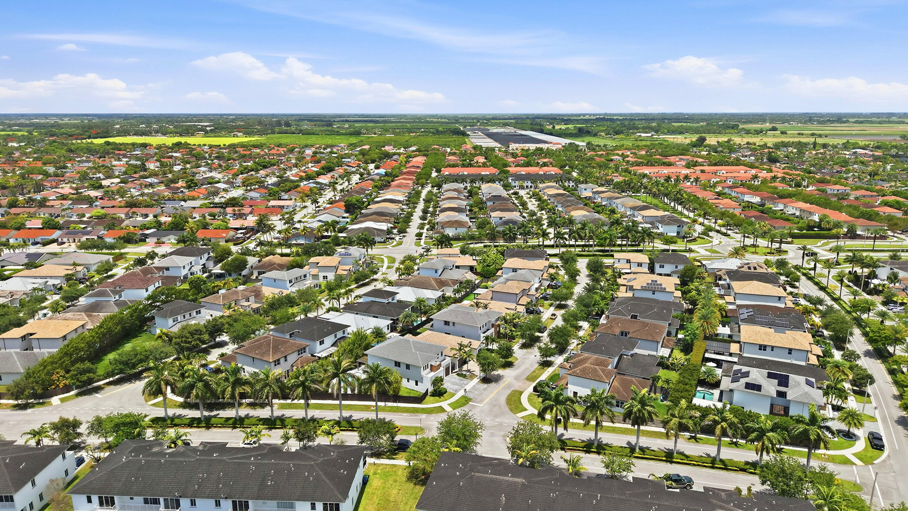 VENETIAN PARC - Residential