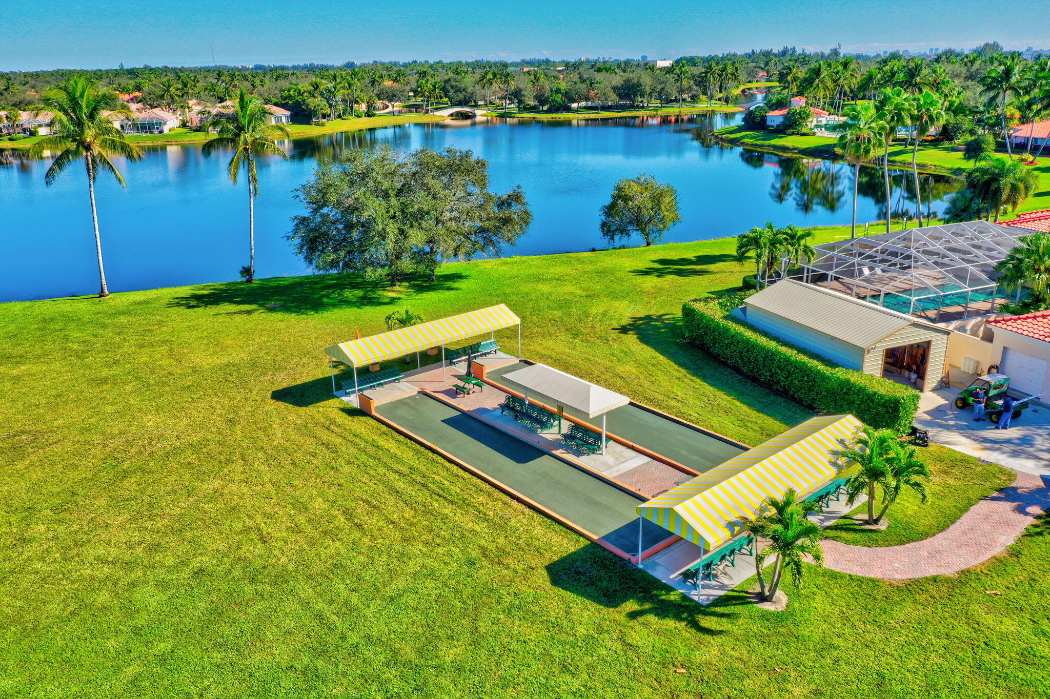 RIVERWALK 4 - Residential