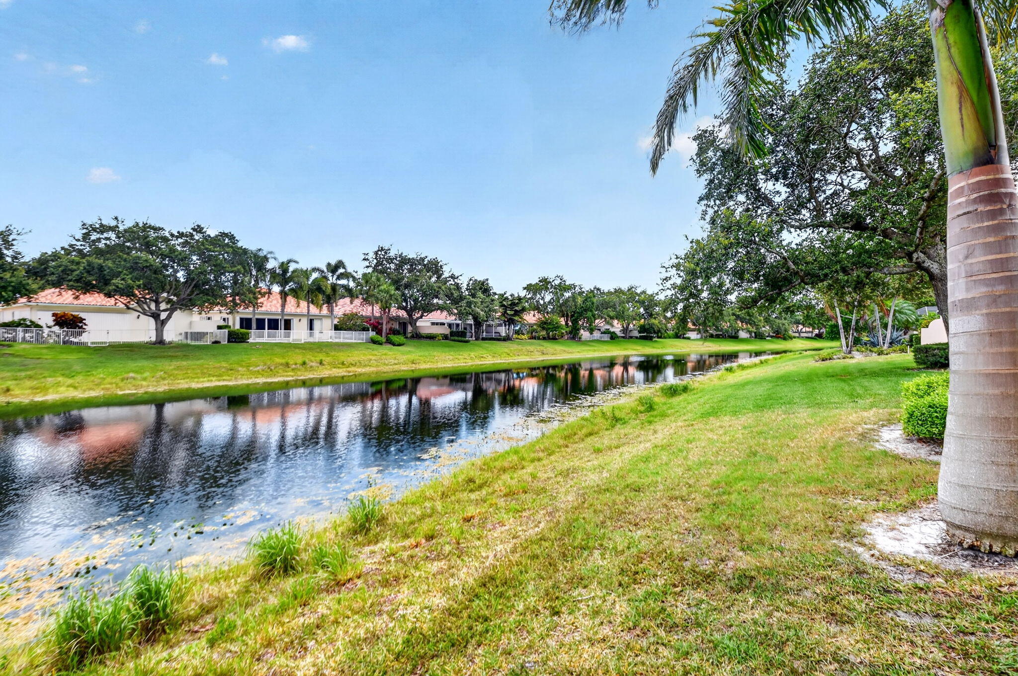 RIVERWALK 4 - Residential