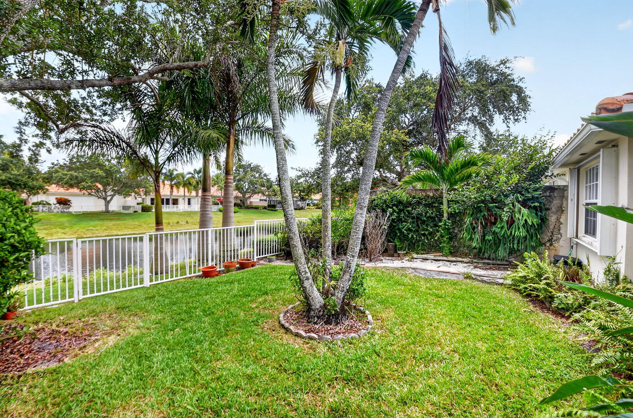 RIVERWALK 4 - Residential