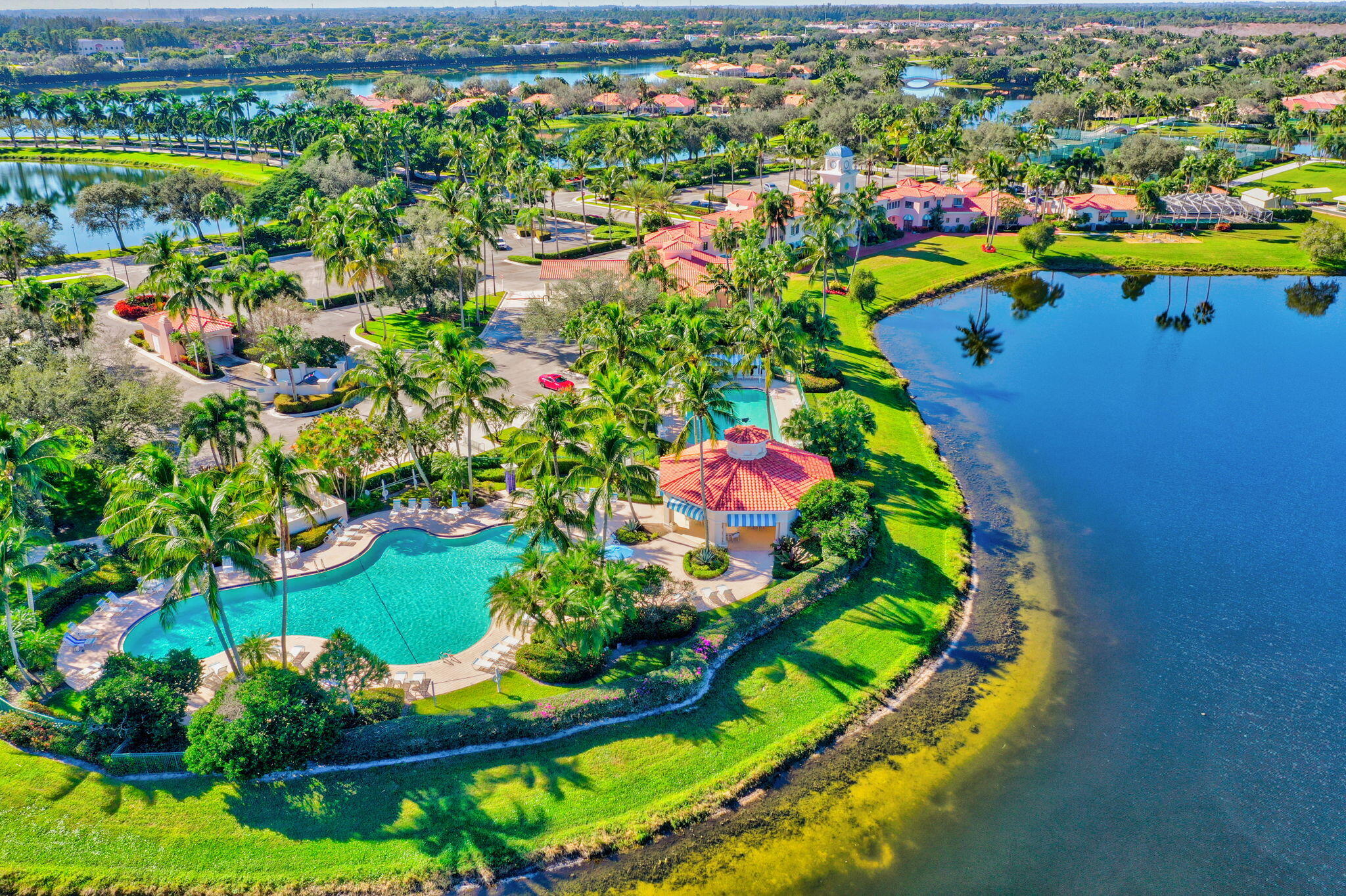 RIVERWALK 4 - Residential