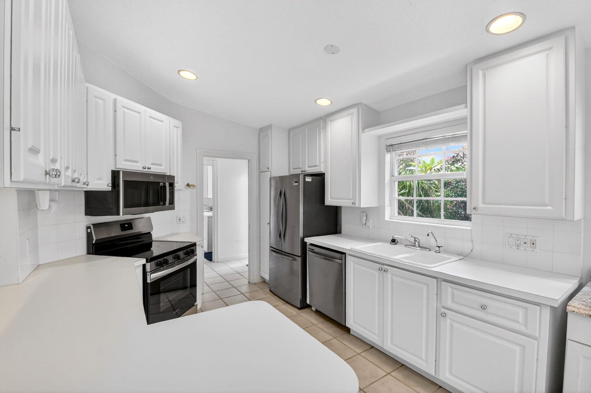 RIVERWALK 4 - Residential