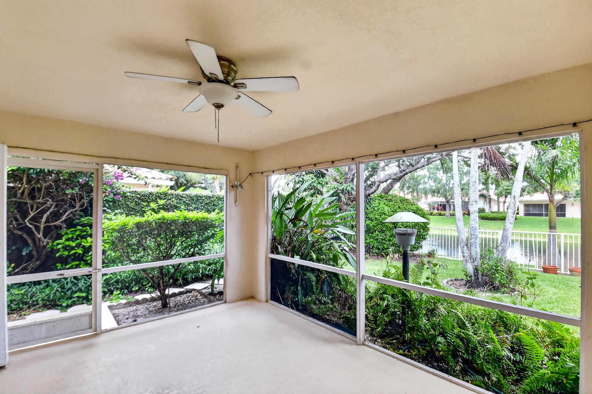RIVERWALK 4 - Residential