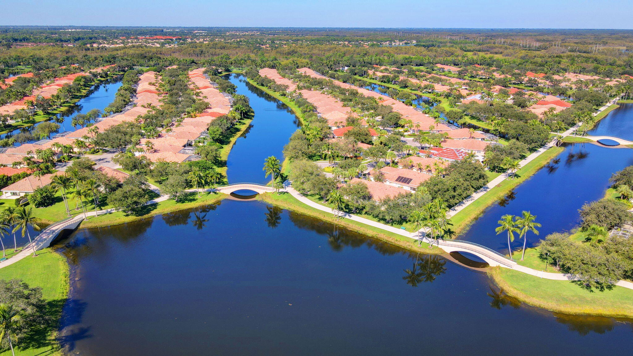 RIVERWALK 4 - Residential