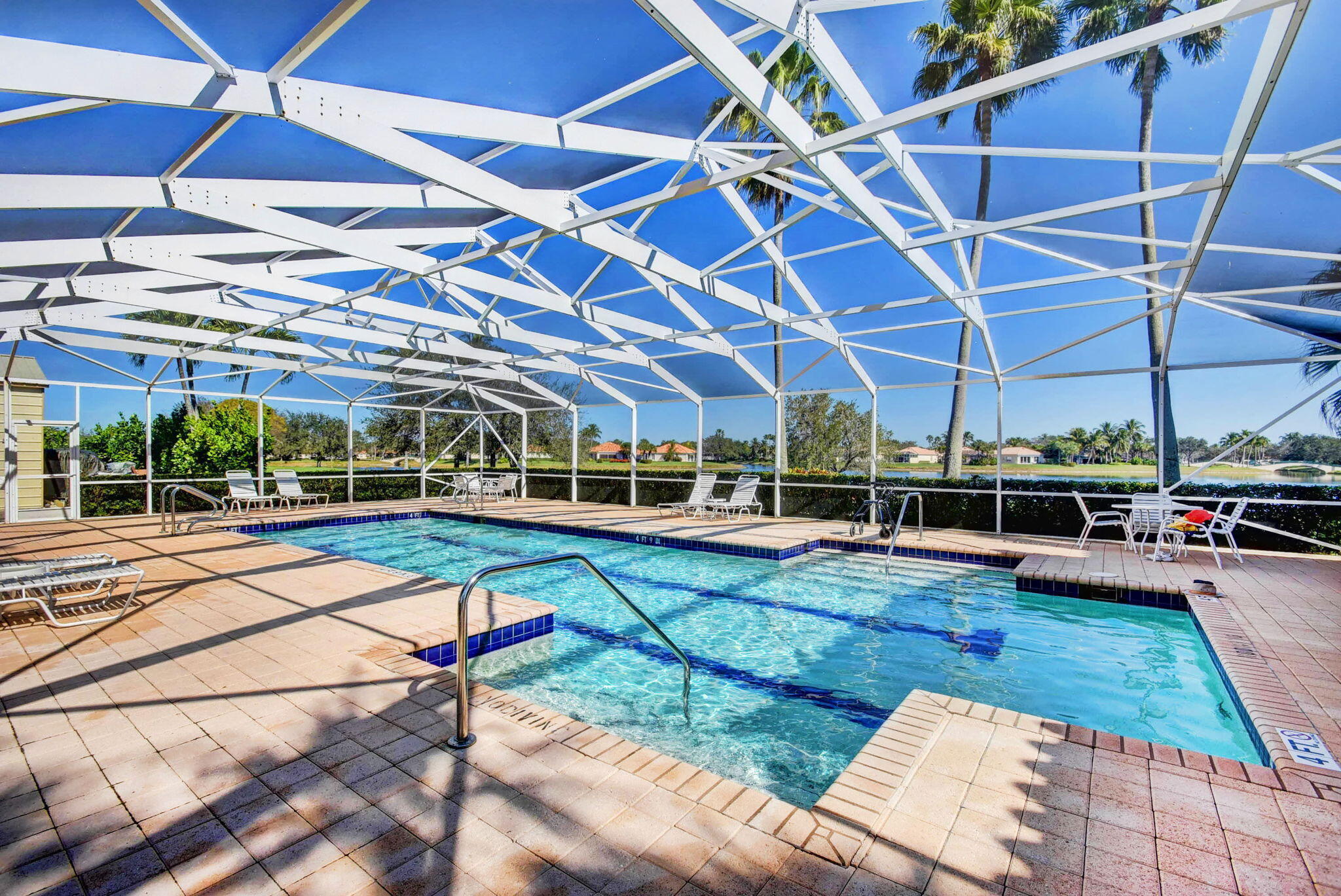 RIVERWALK 4 - Residential