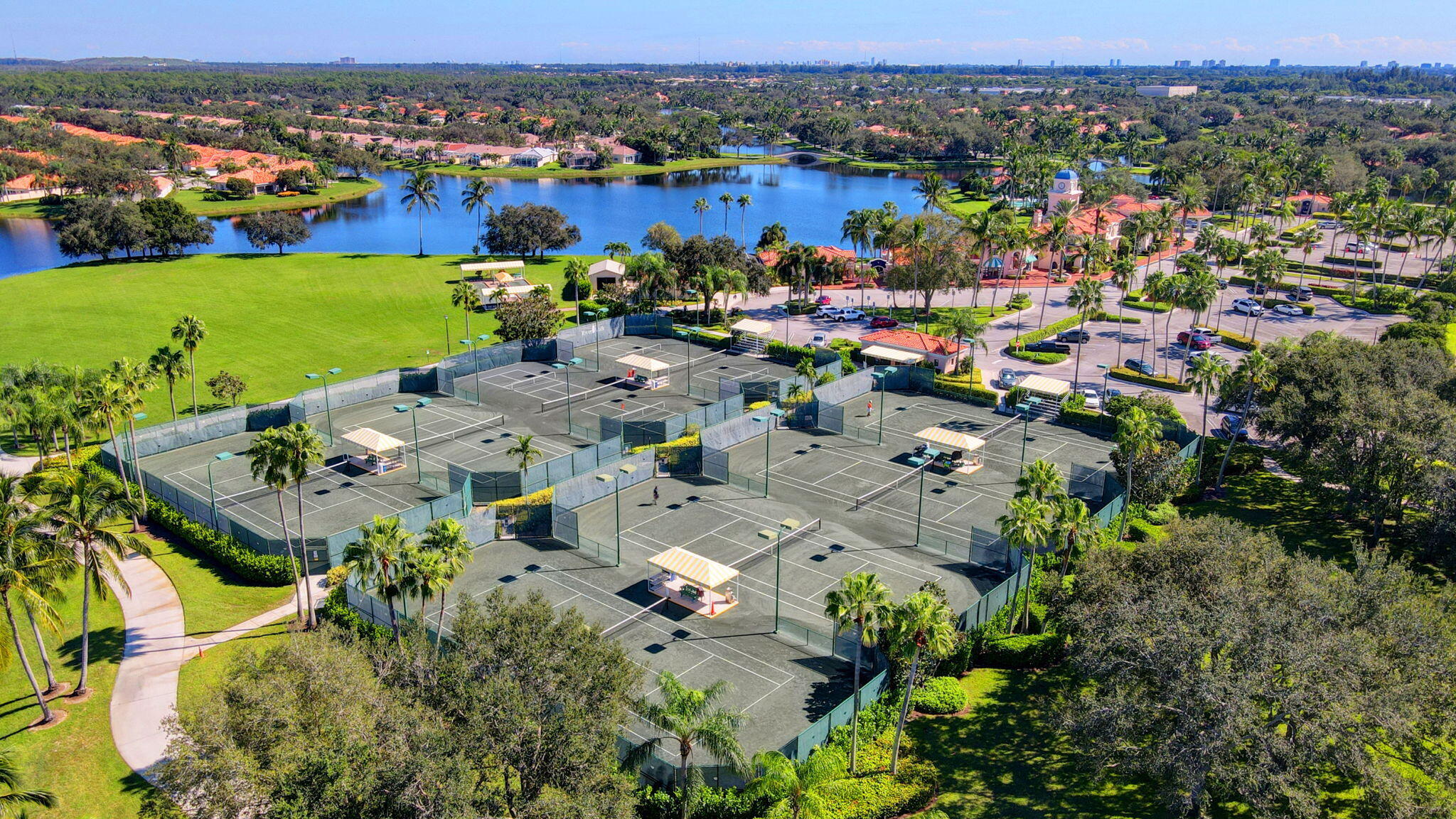 RIVERWALK 4 - Residential