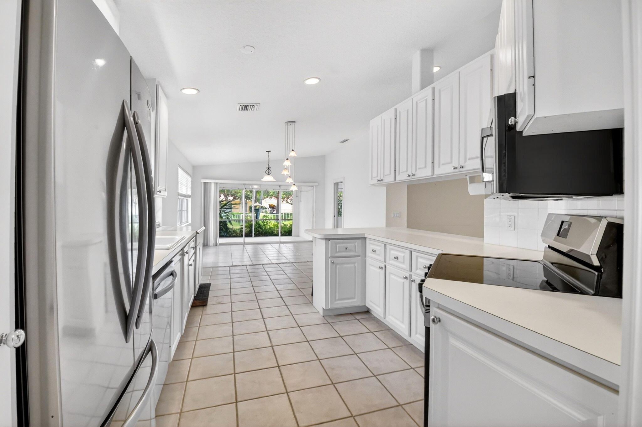 RIVERWALK 4 - Residential