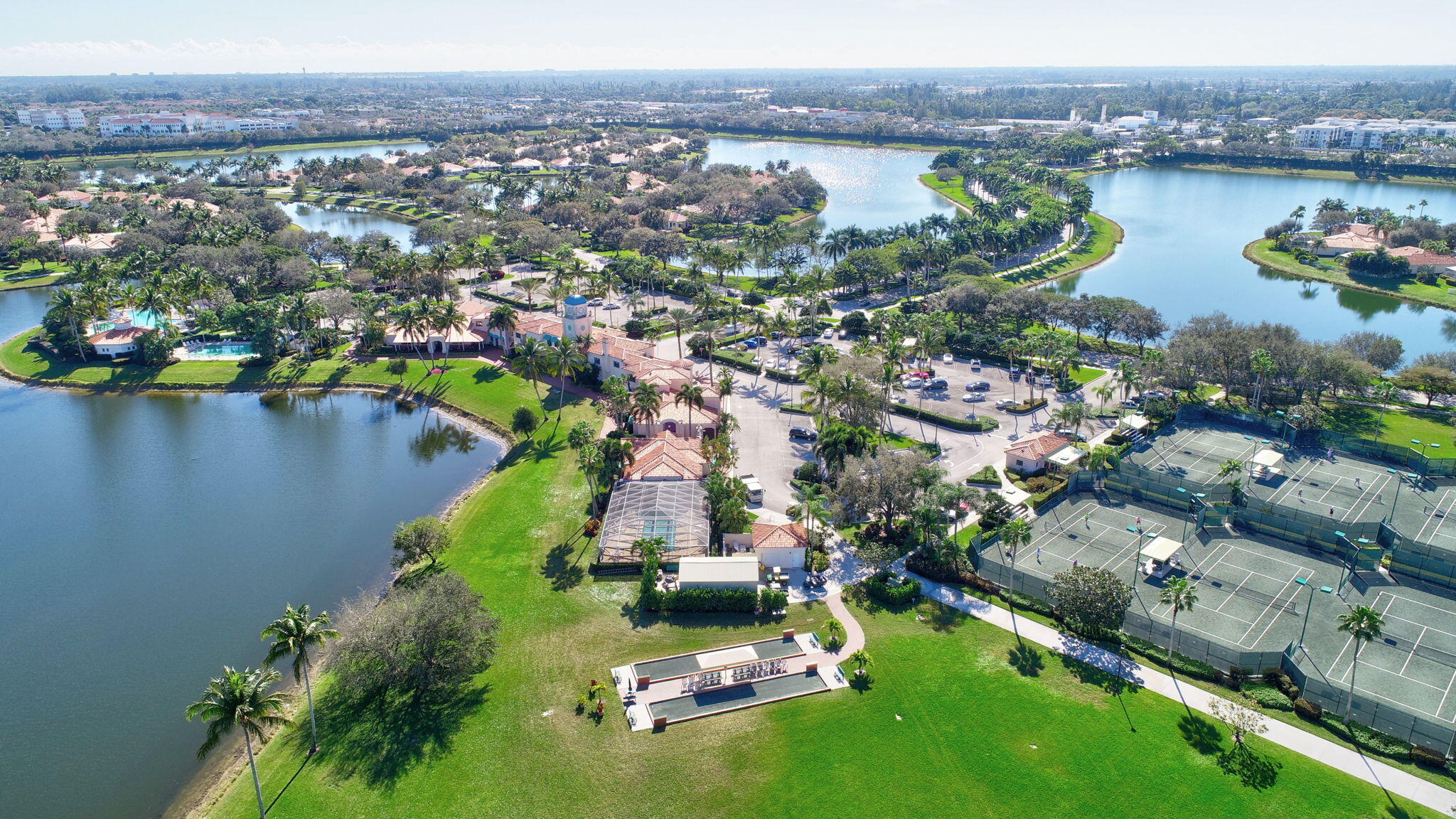 RIVERWALK 4 - Residential