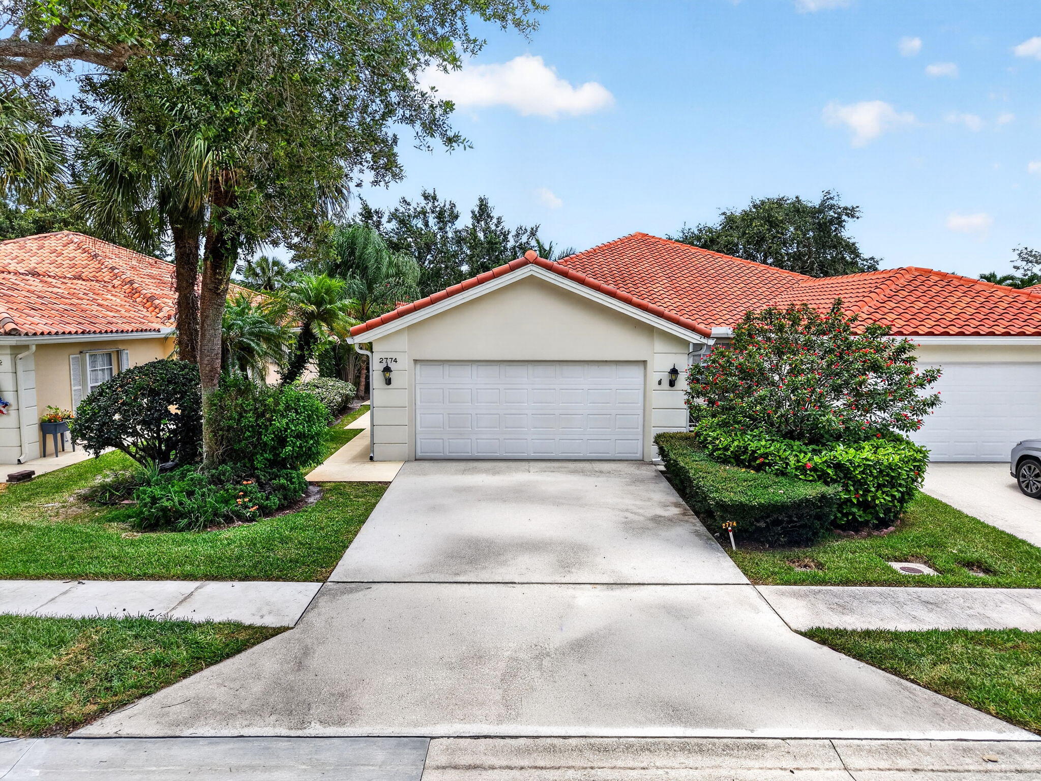 RIVERWALK 4 - Residential
