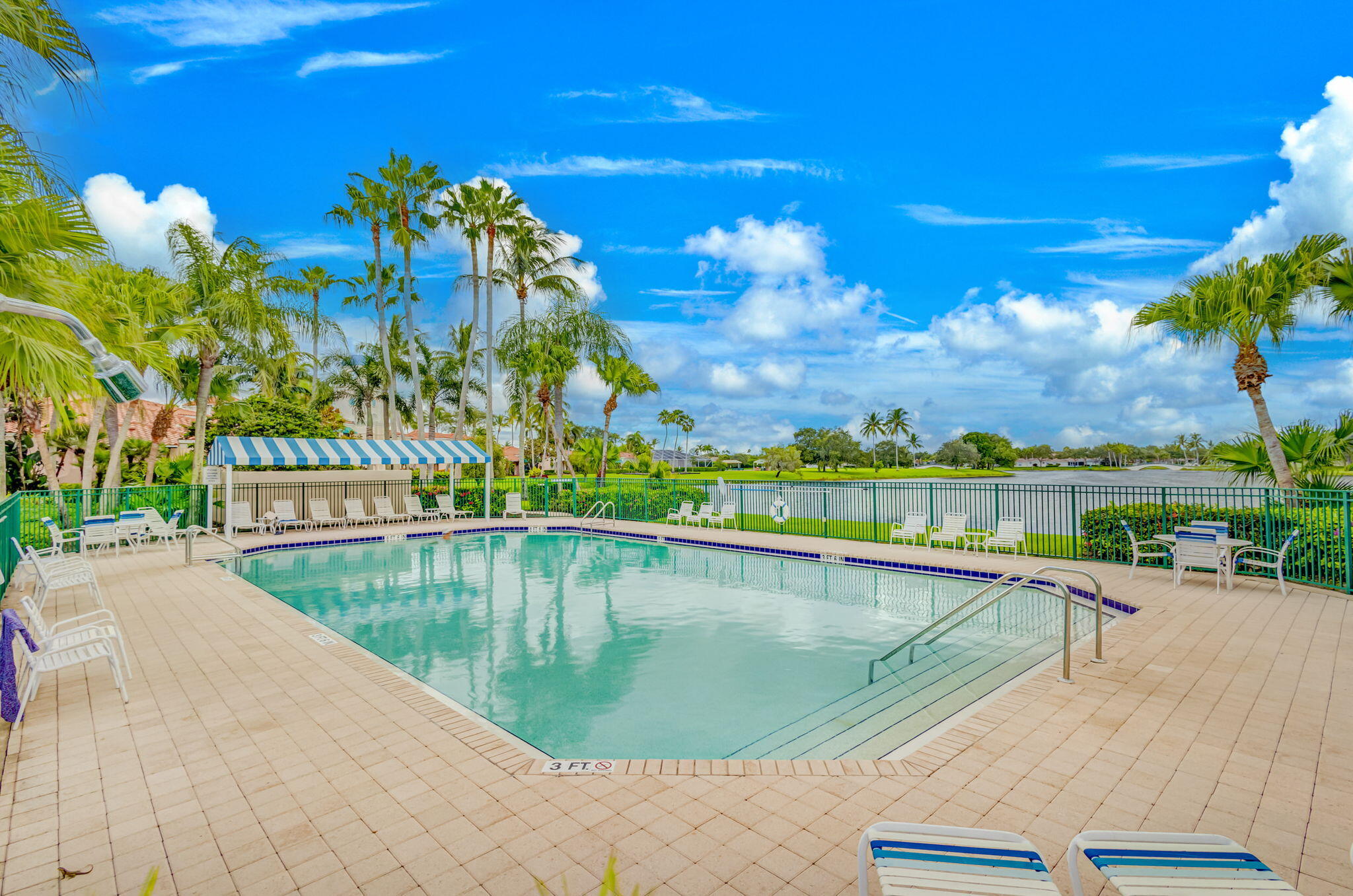 RIVERWALK 4 - Residential