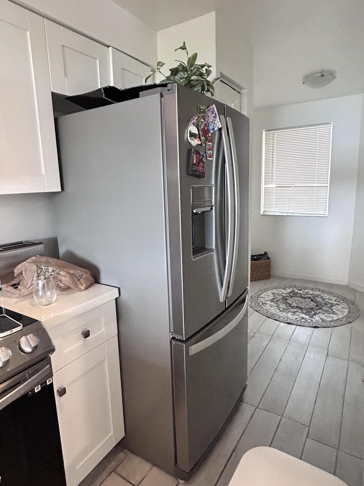 COLONNADES CONDO - Residential Lease