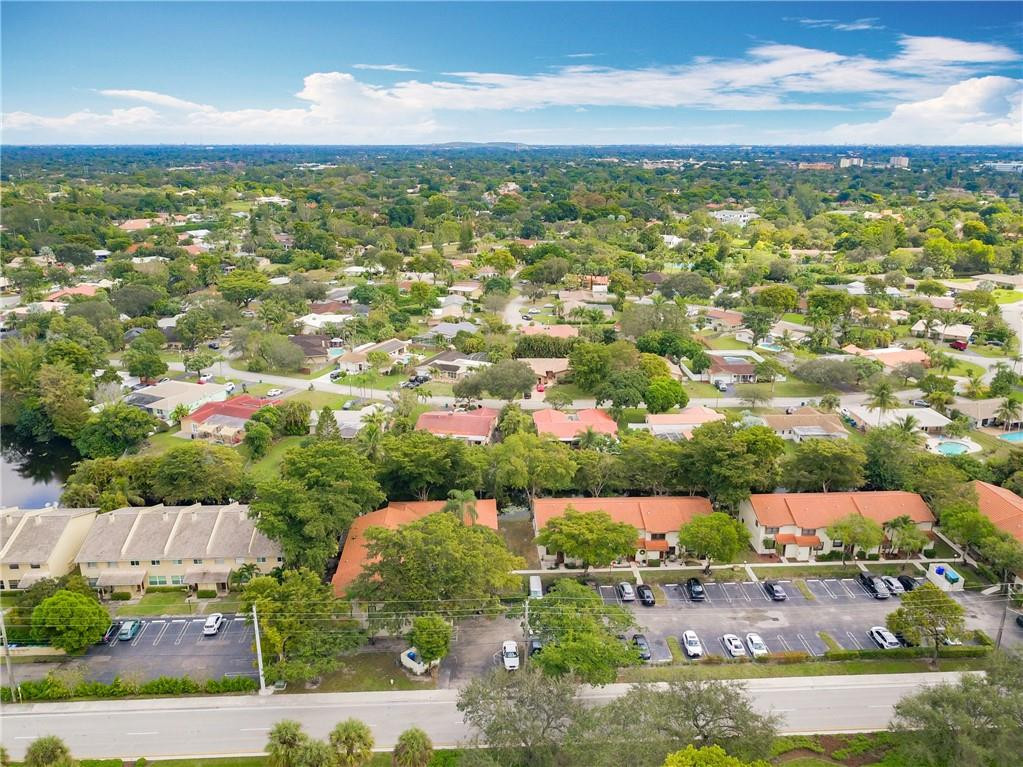 Lovins Townhouses - Residential