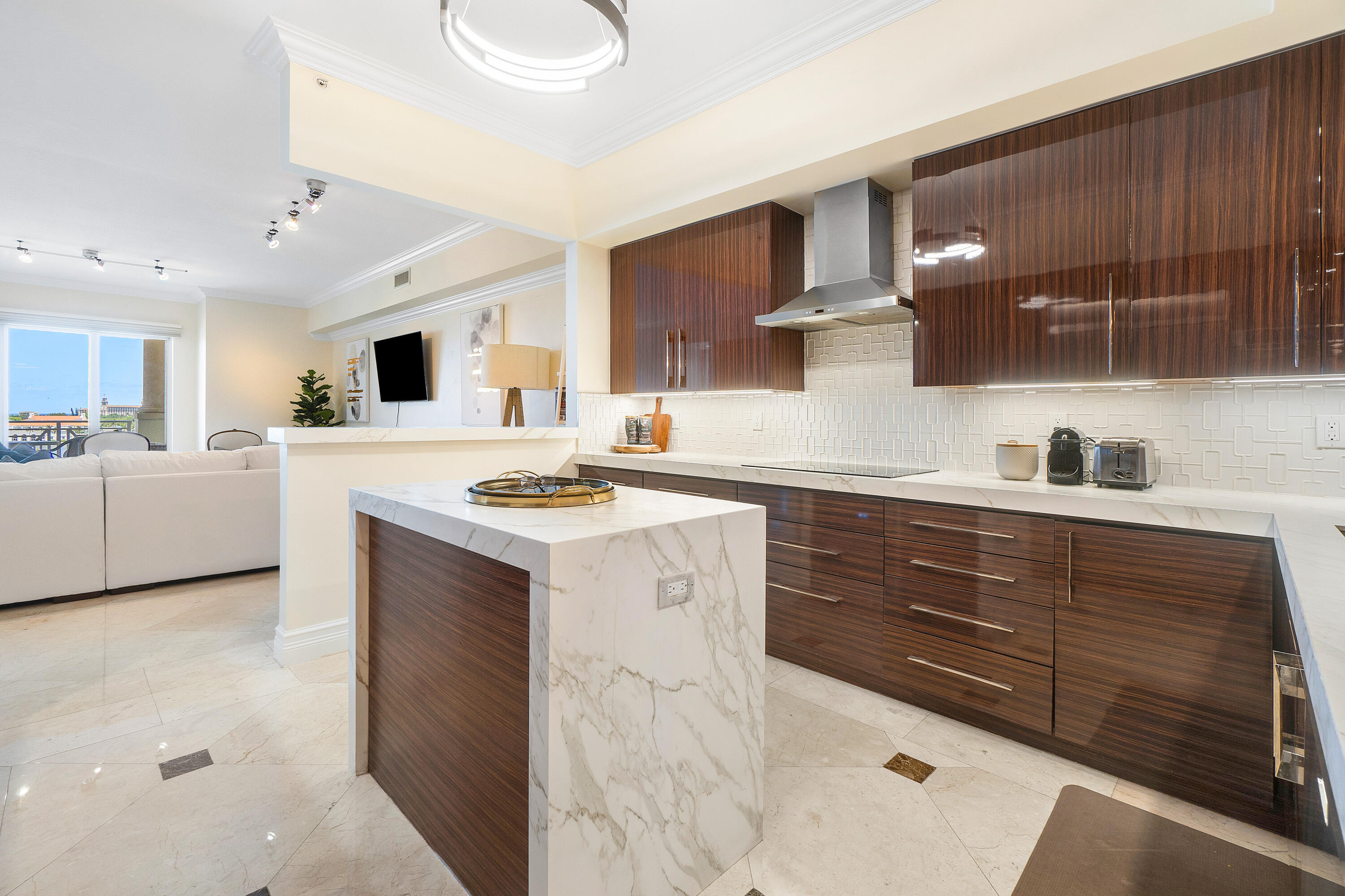 ESPLANADE GRANDE CONDO - Residential Lease