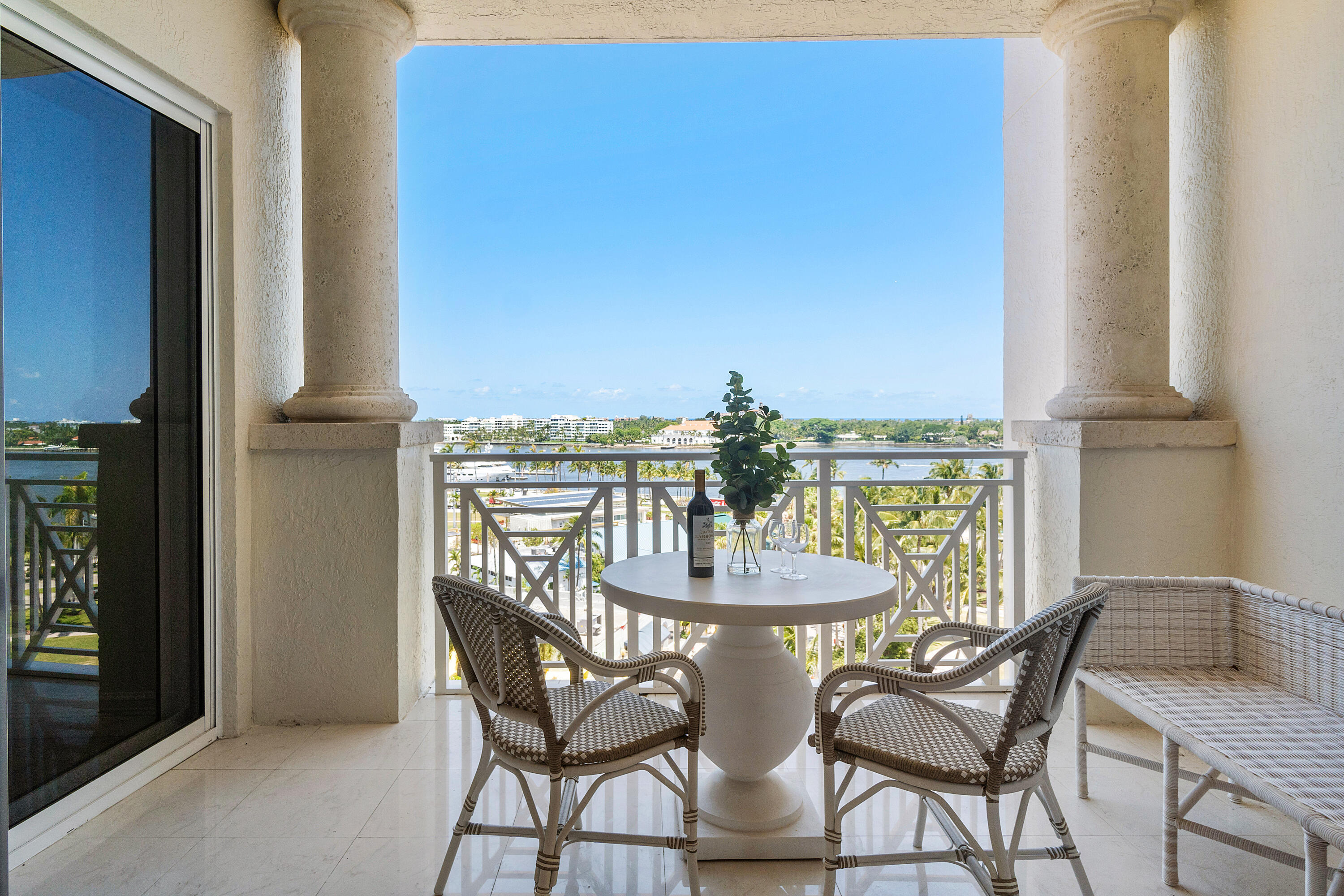 ESPLANADE GRANDE CONDO - Residential Lease